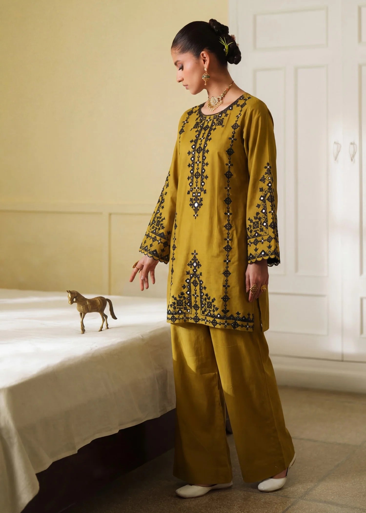 Sahibas by Mirza