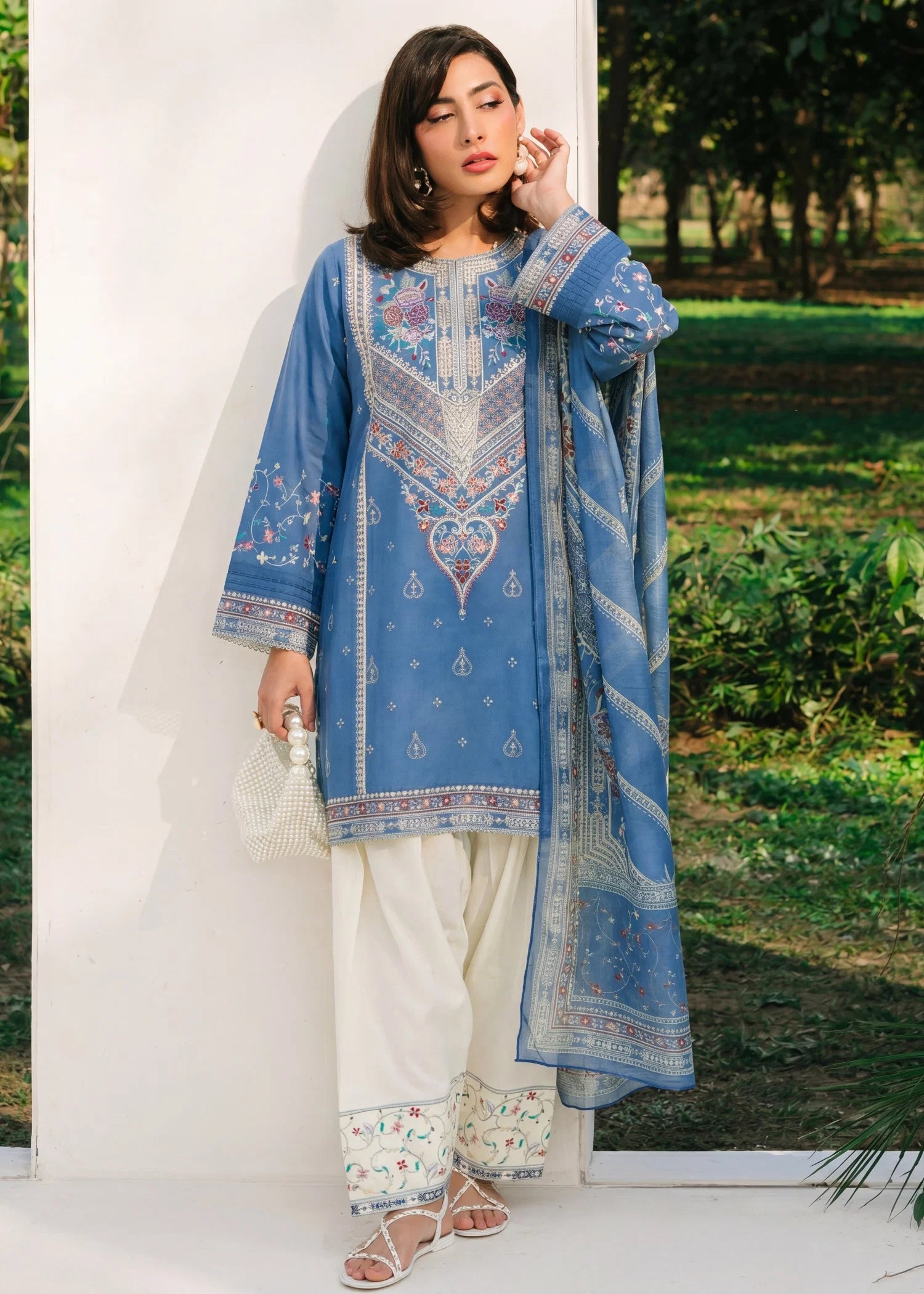 Sahibas by Mirza