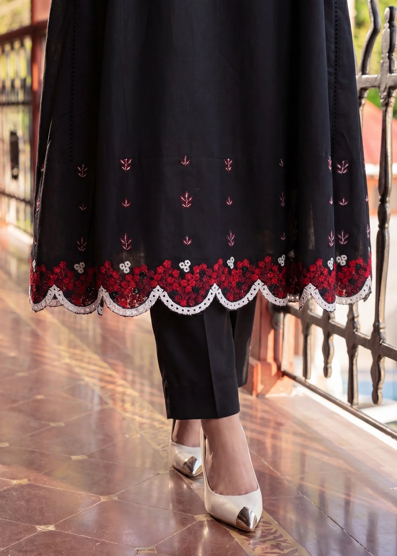 Sahibas by Mirza