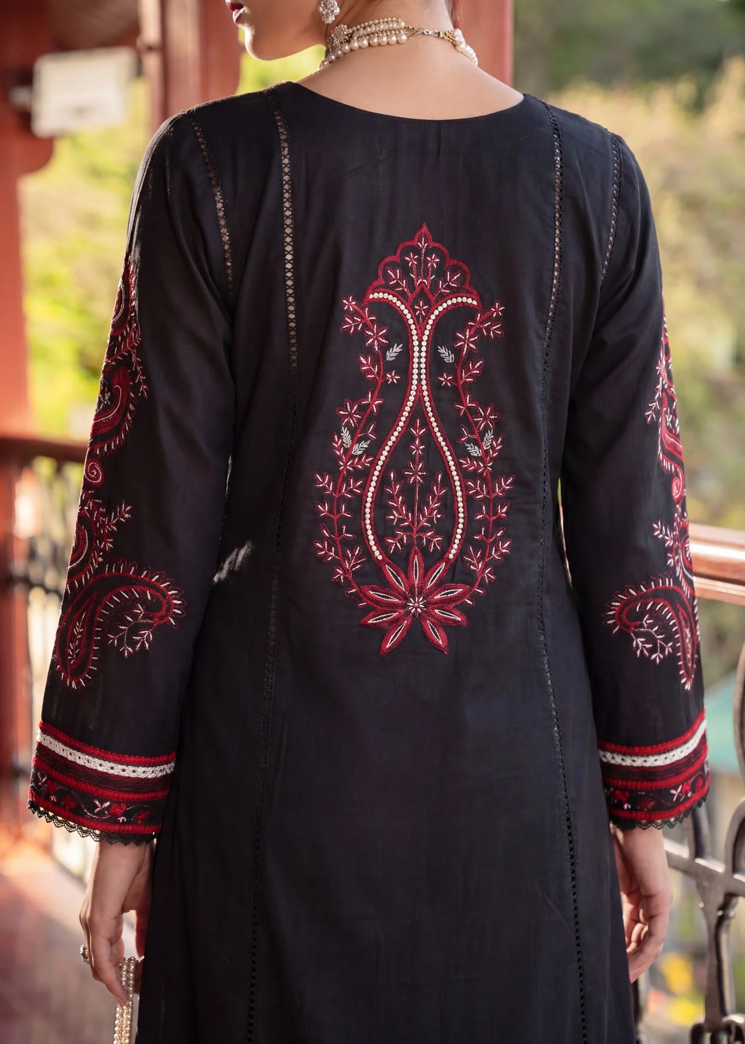 Sahibas by Mirza