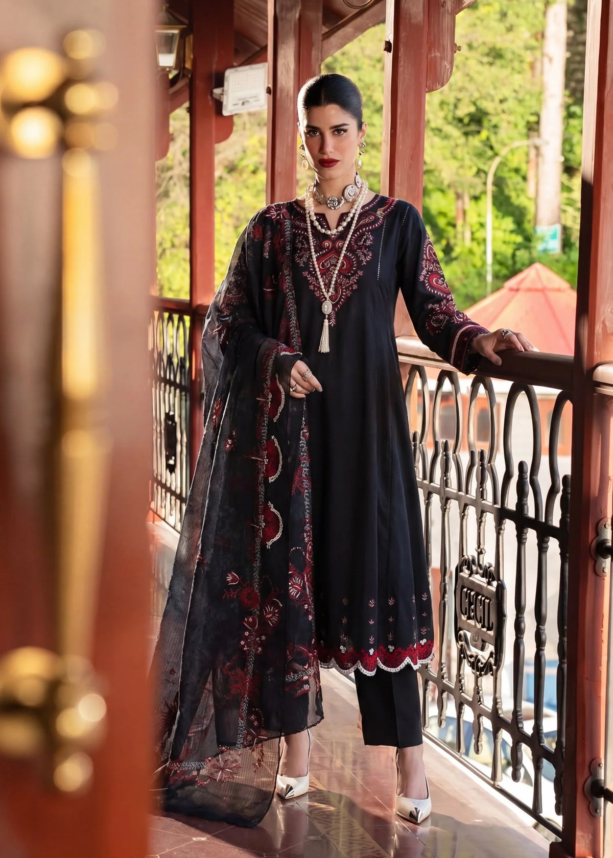 Sahibas by Mirza