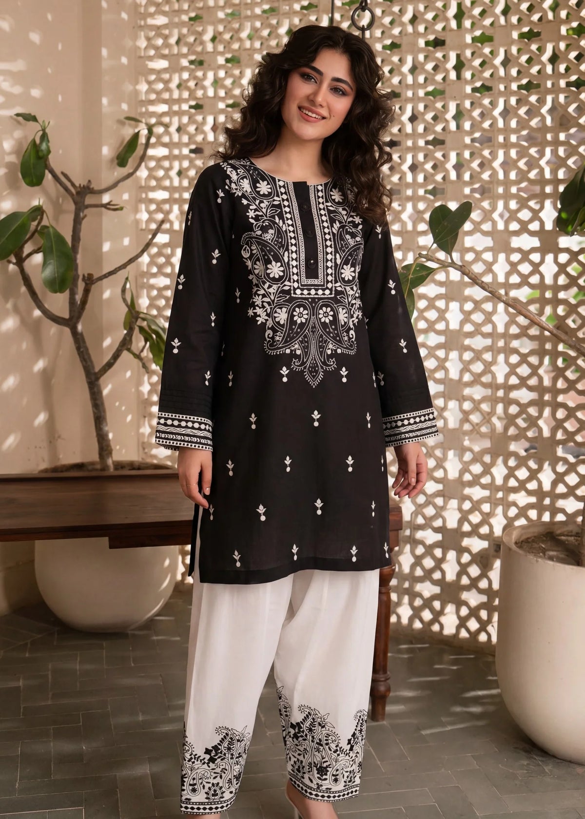 Sahibas by Mirza