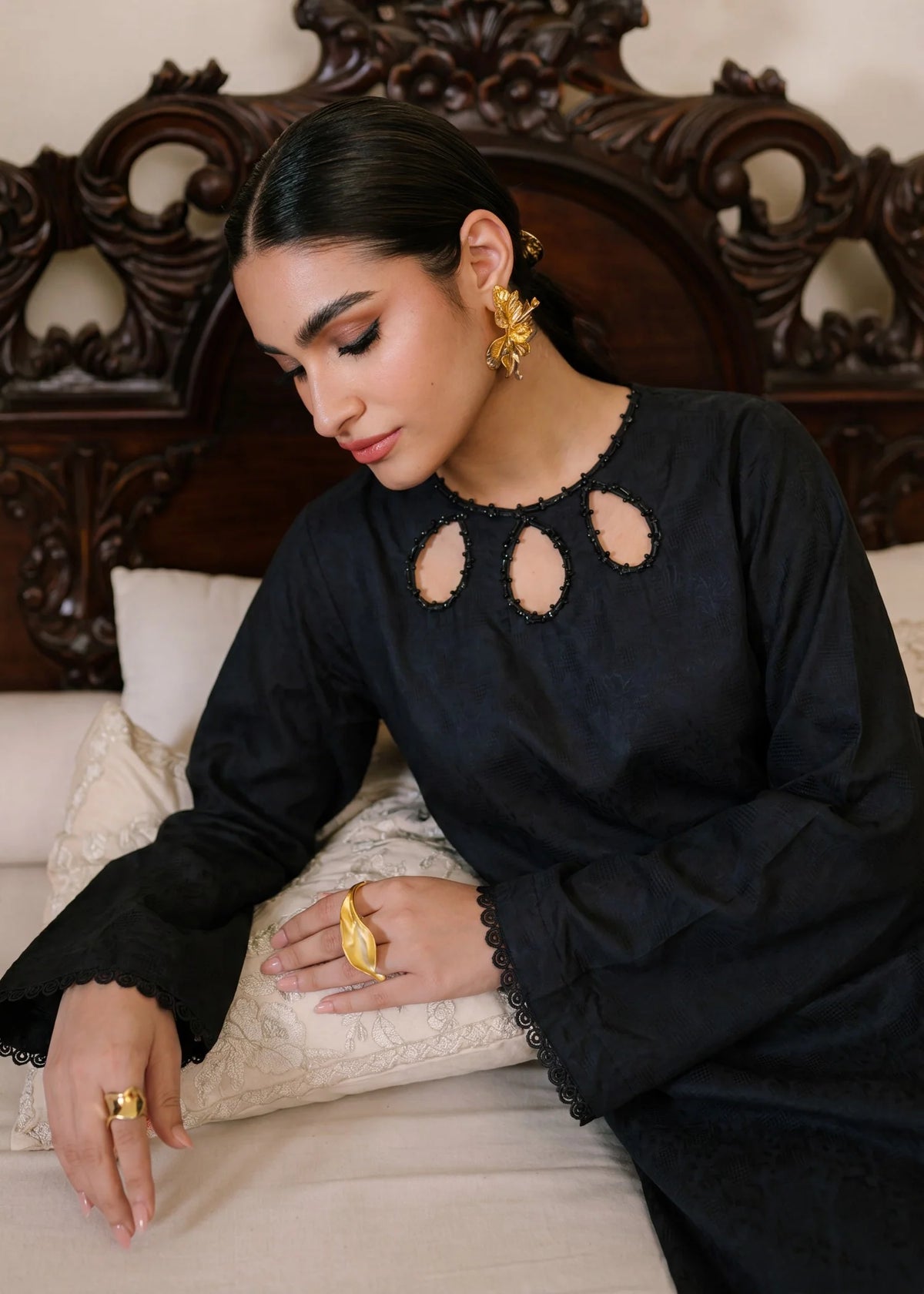 Sahibas by Mirza
