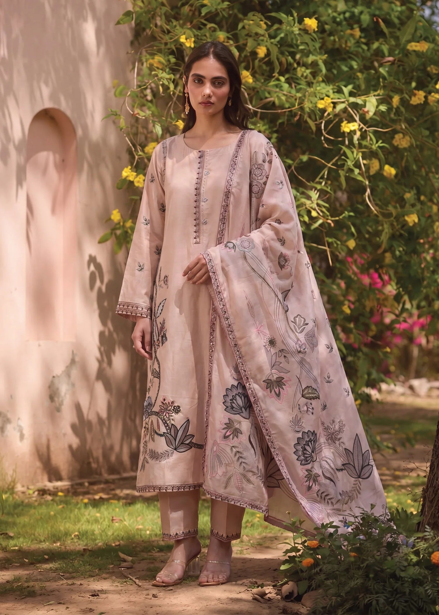 Sahibas by Mirza
