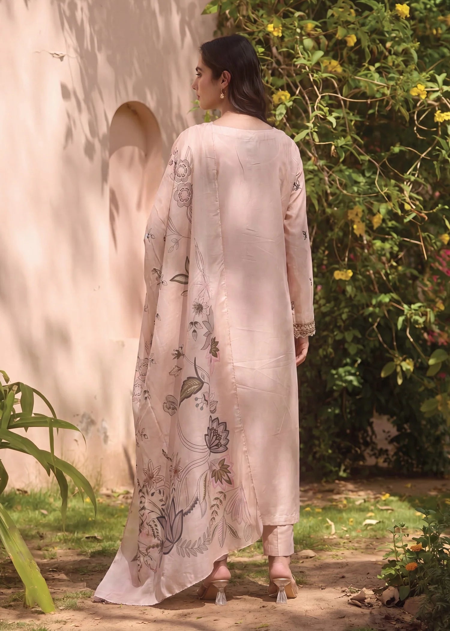 Sahibas by Mirza