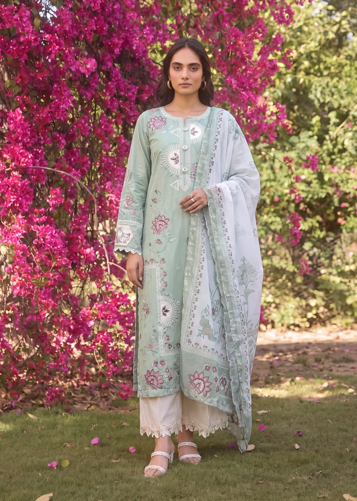 Sahibas by Mirza