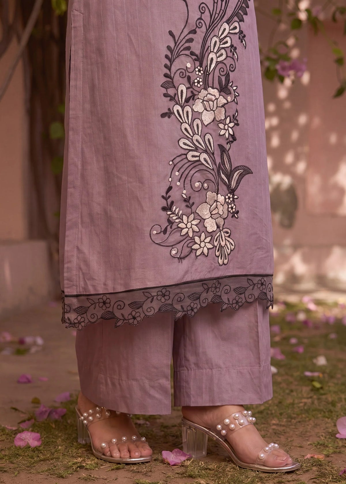 Sahibas by Mirza