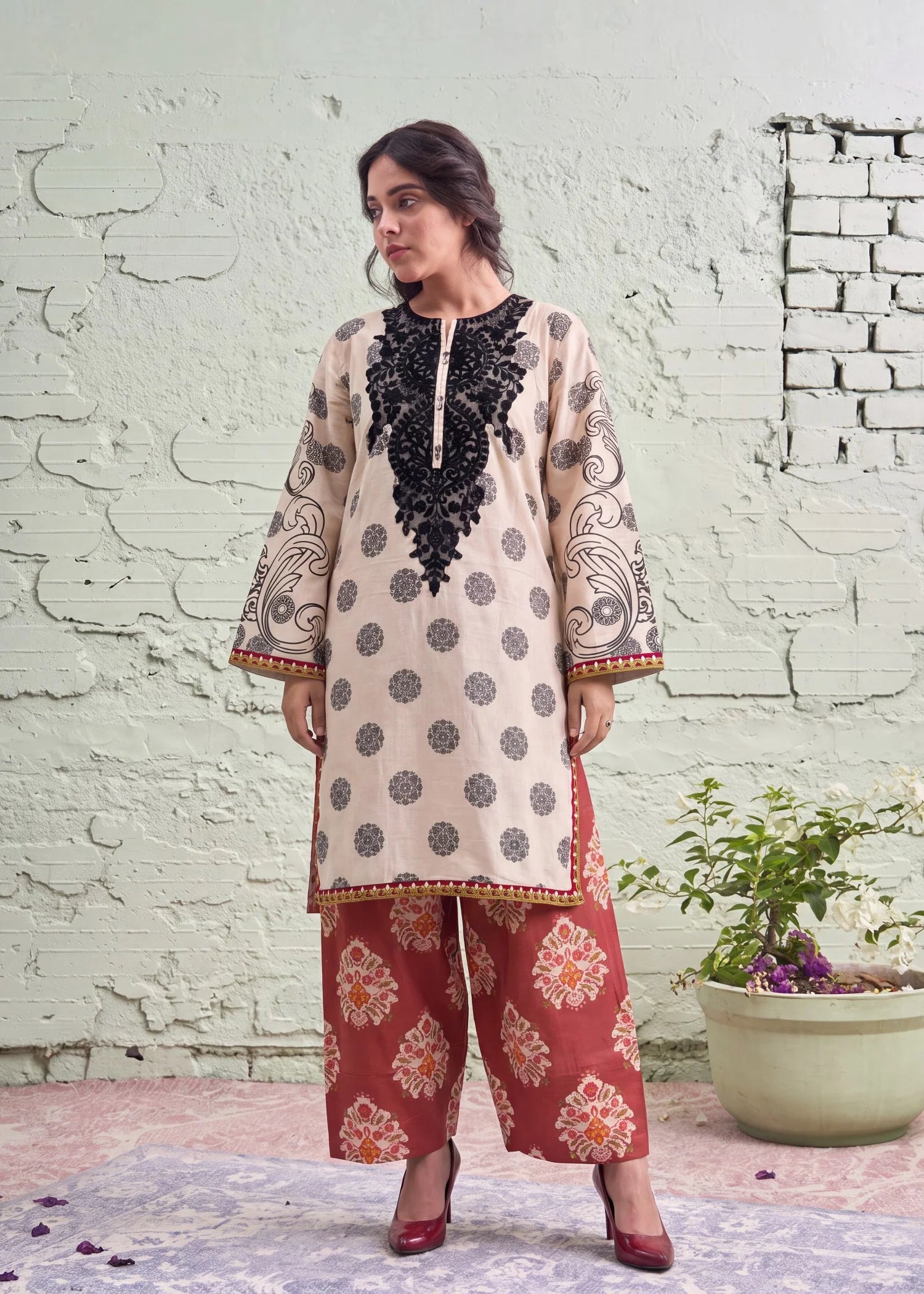 Sahibas by Mirza