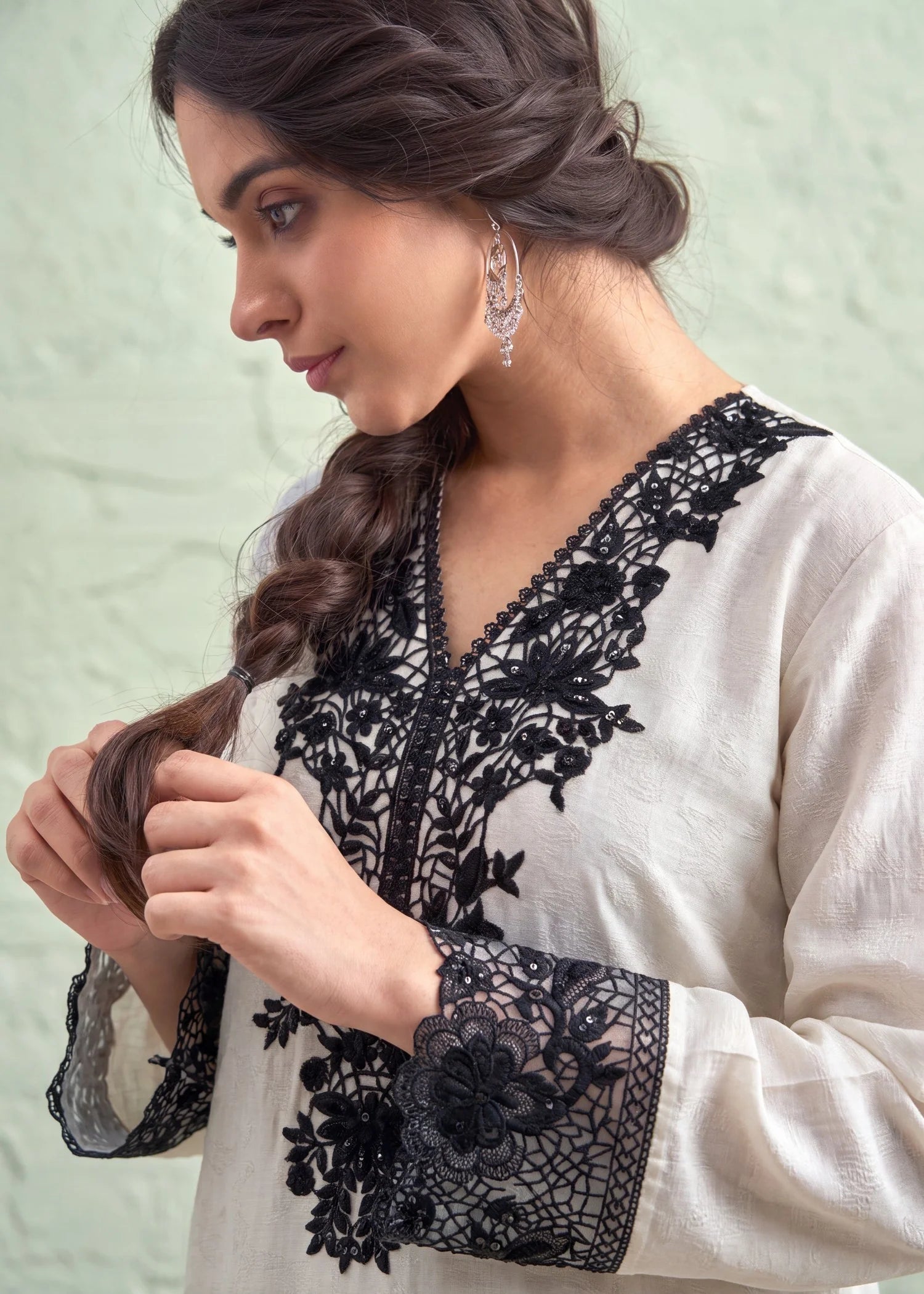 Sahibas by Mirza