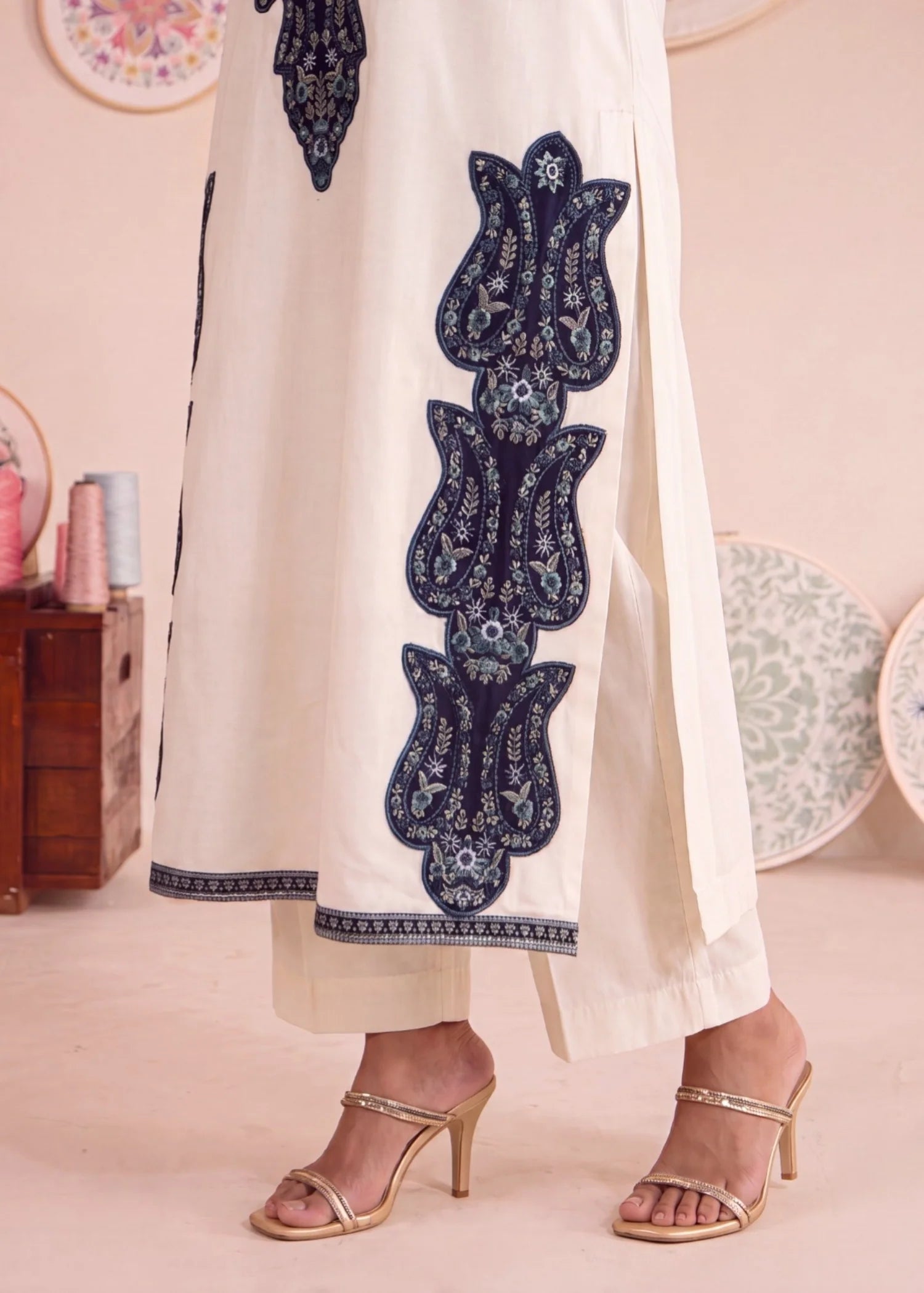 Sahibas by Mirza