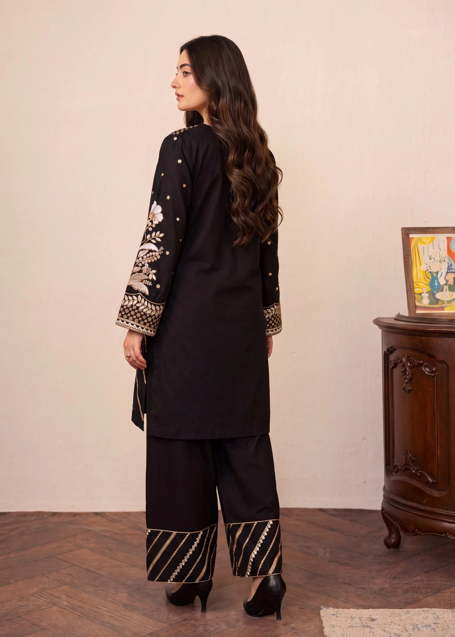 Sahibas by Mirza