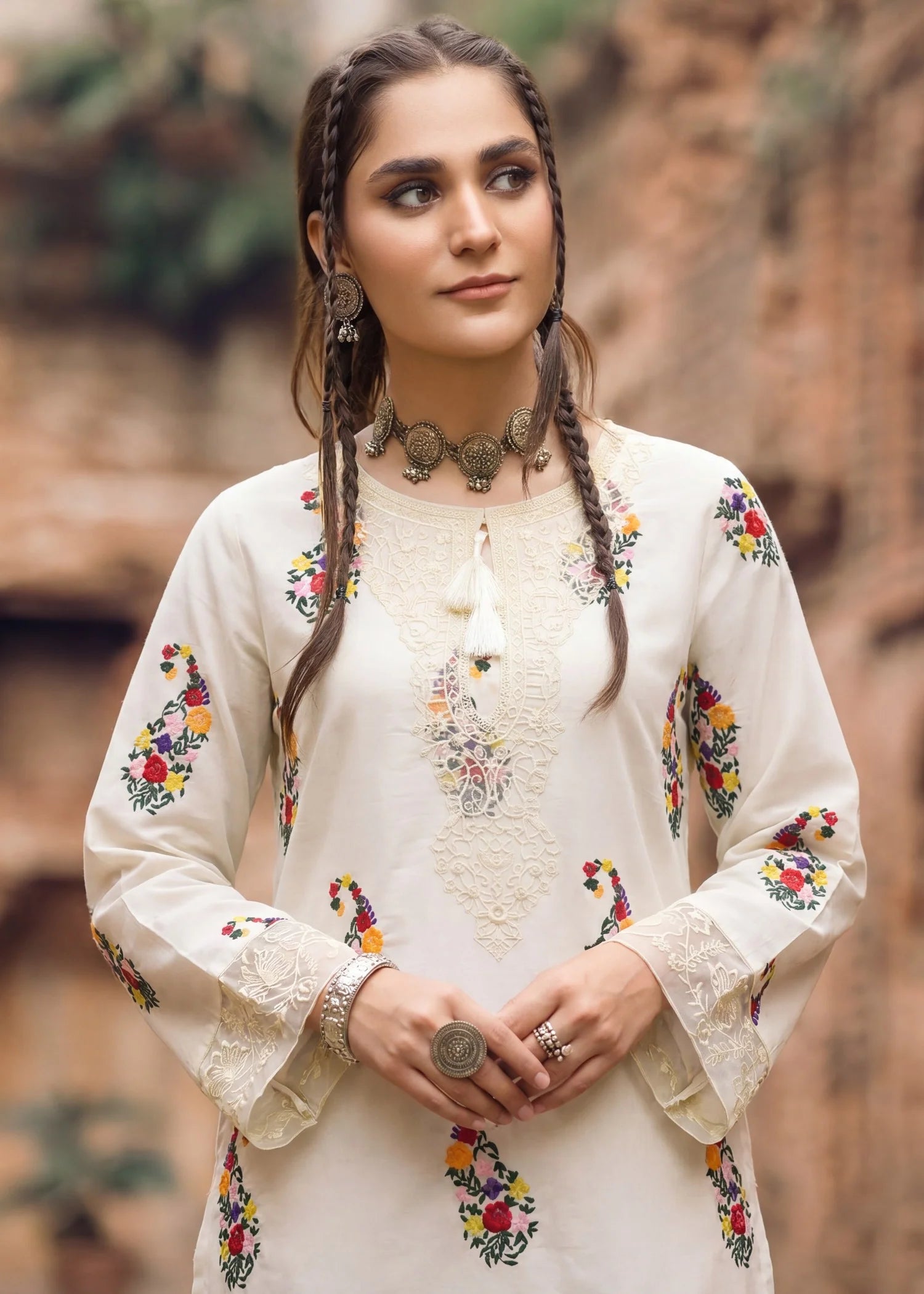Sahibas by Mirza