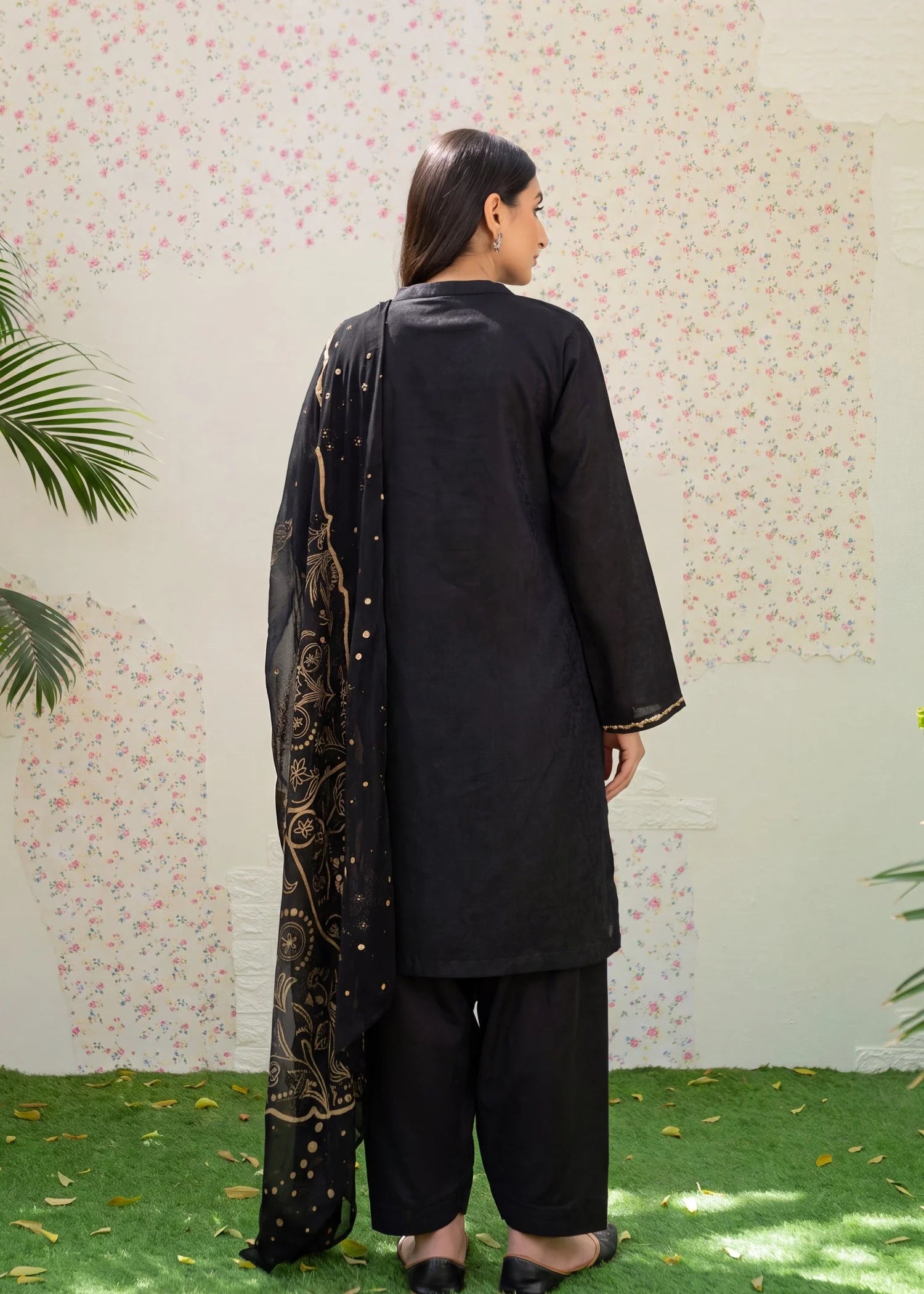 Sahibas by Mirza