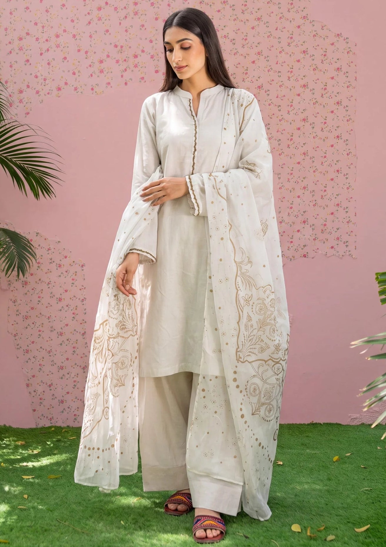 Sahibas by Mirza
