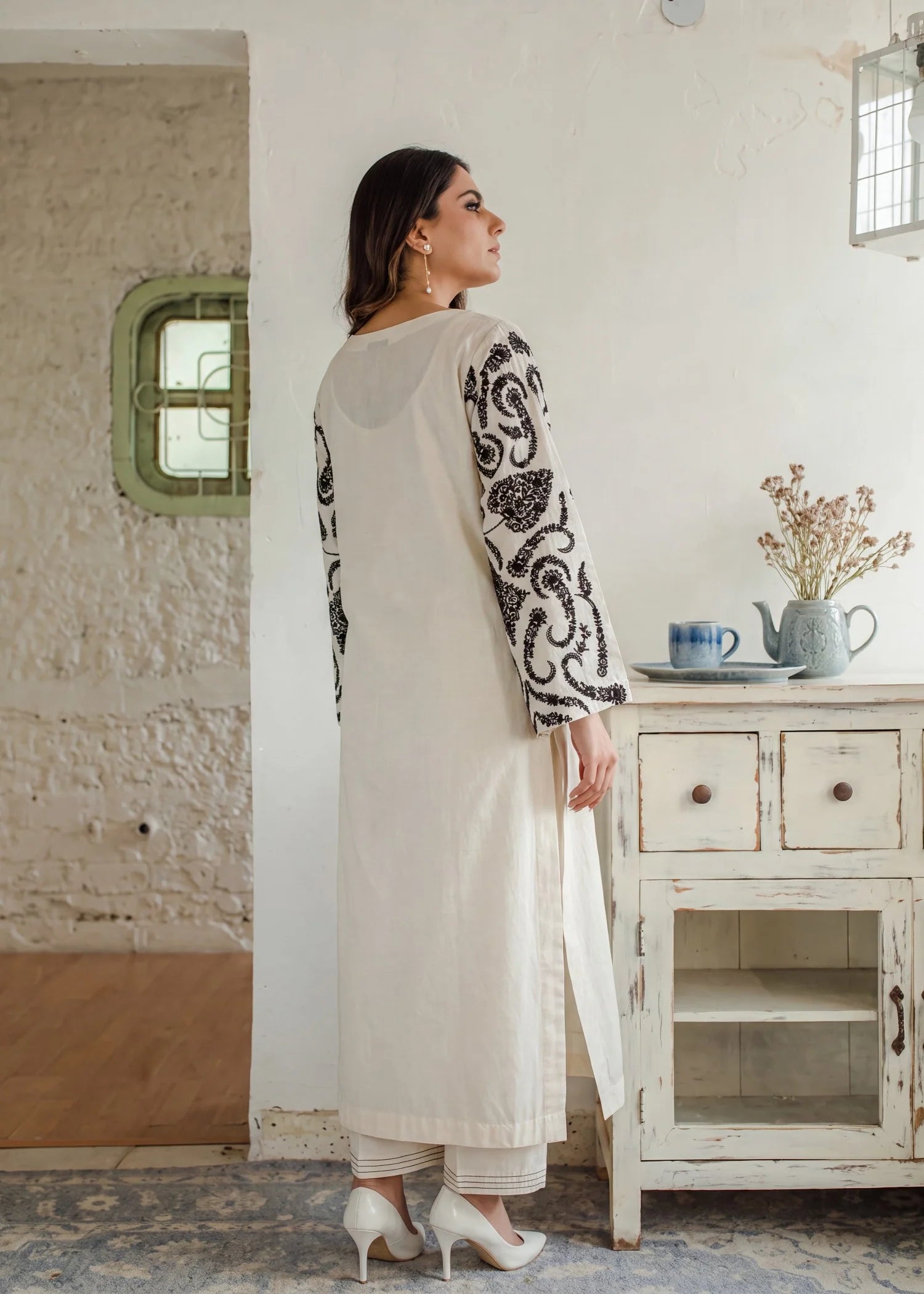 Sahibas by Mirza