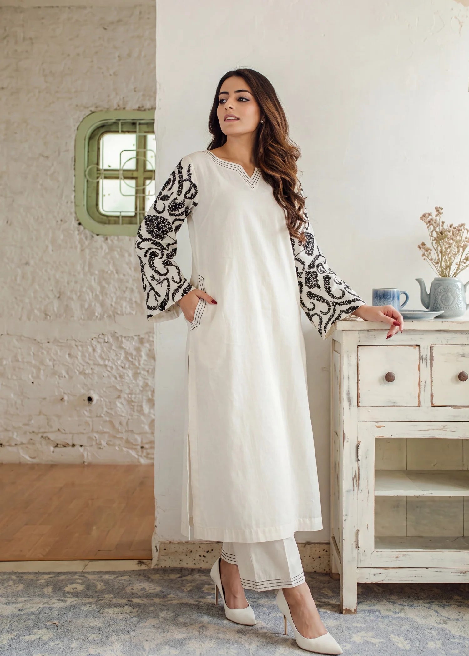 Sahibas by Mirza