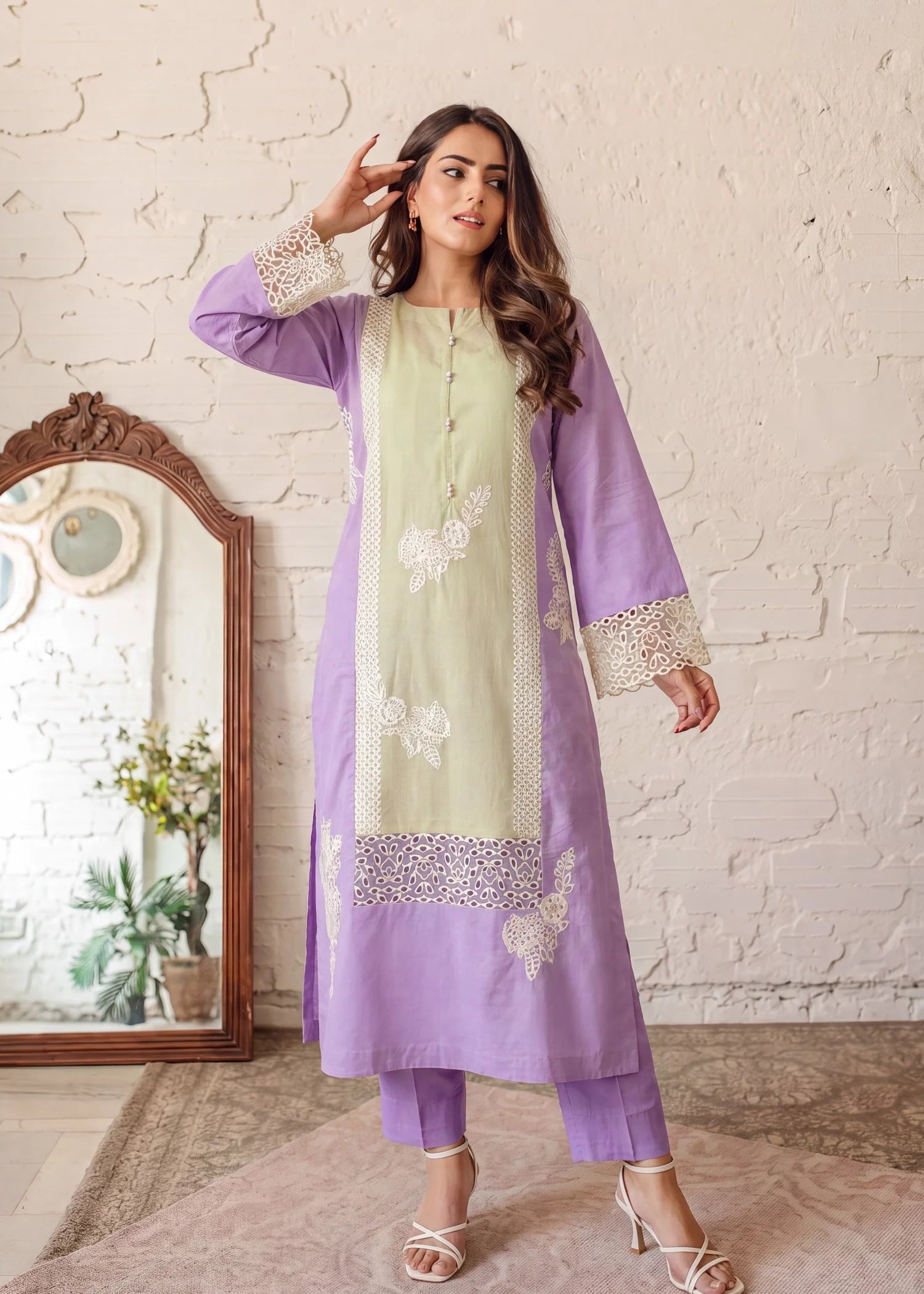 Sahibas by Mirza