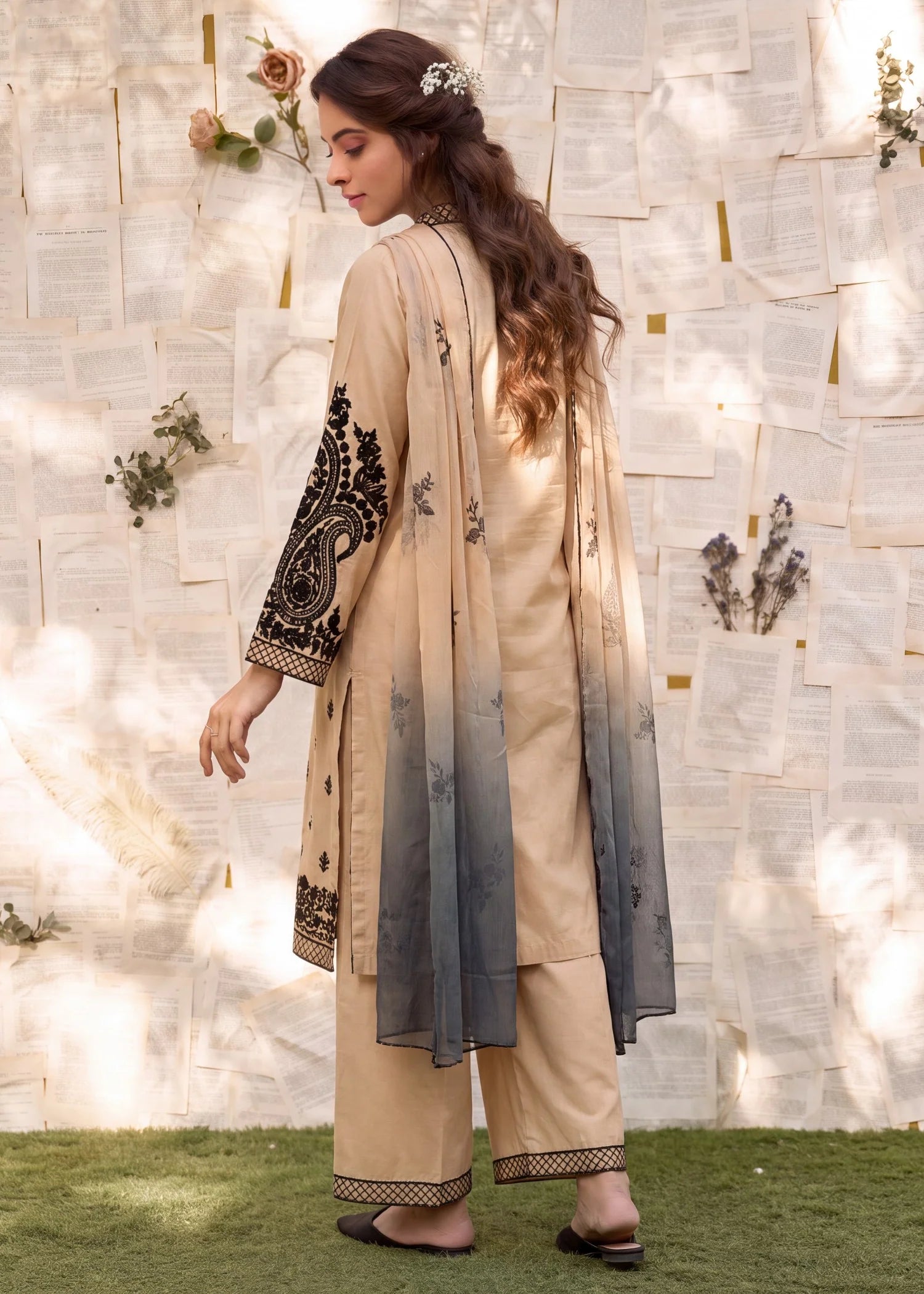 Sahibas by Mirza