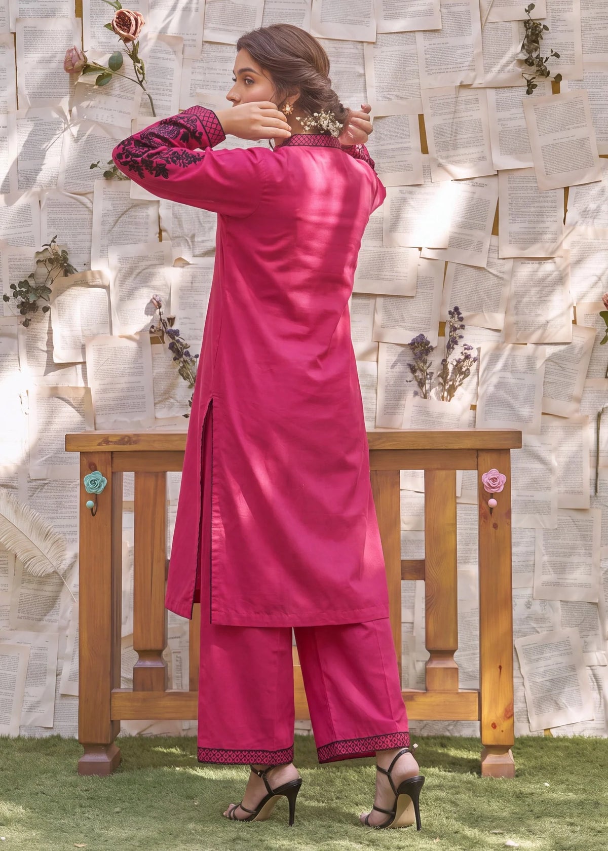 Sahibas by Mirza