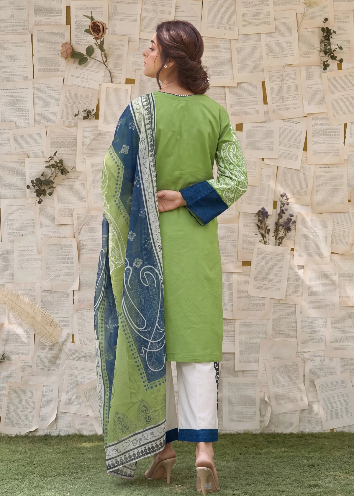 Sahibas by Mirza