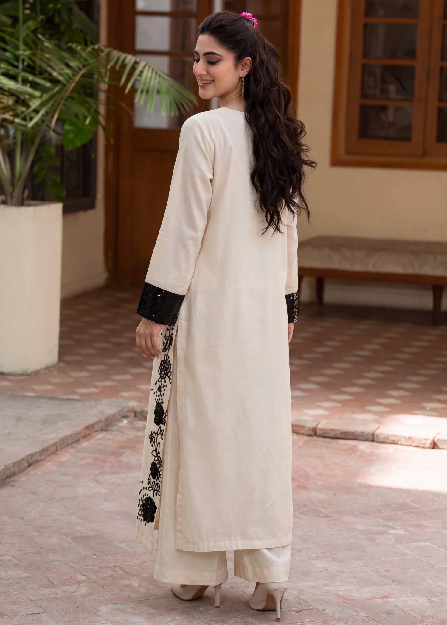 Sahibas by Mirza