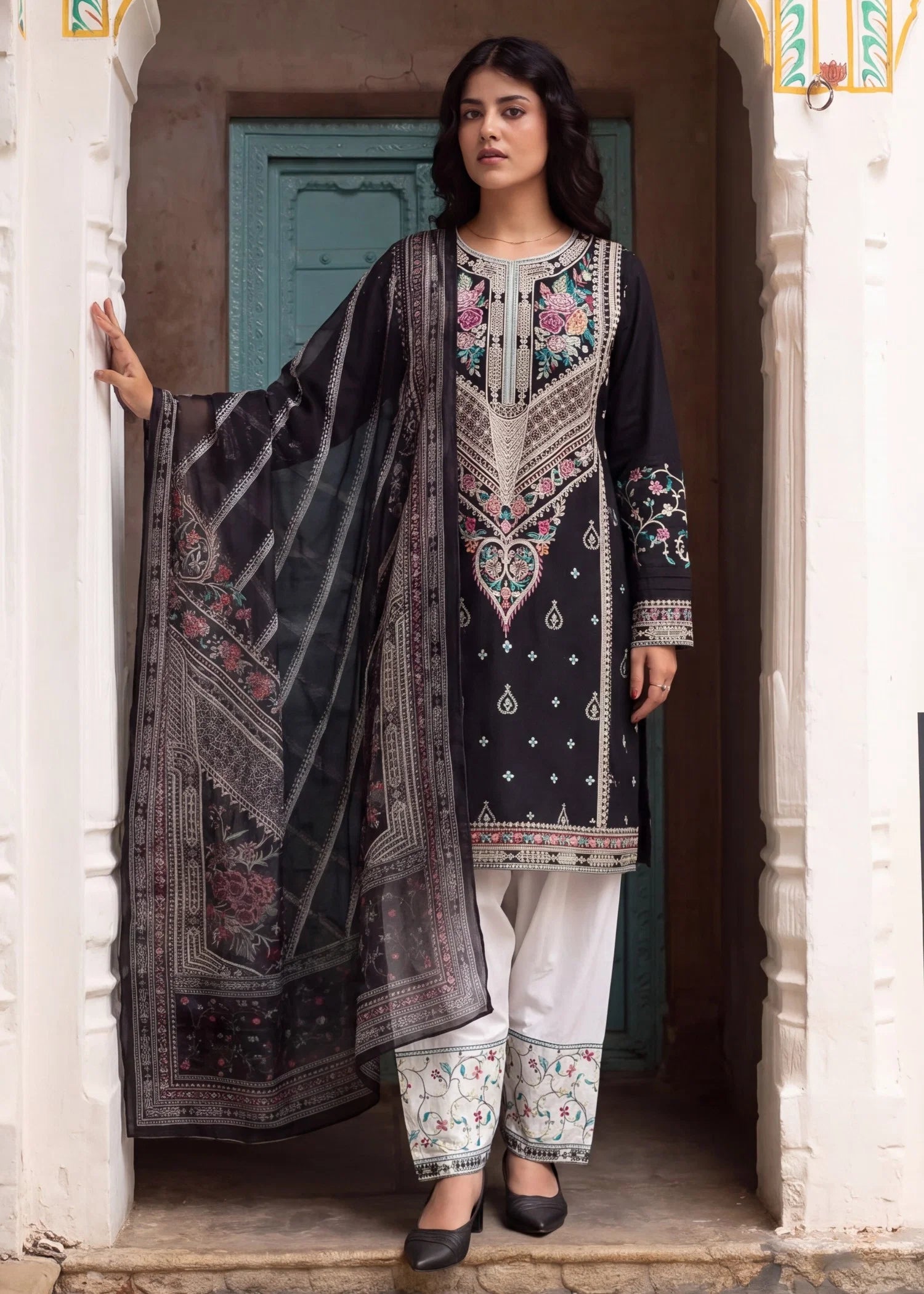 Sahibas by Mirza