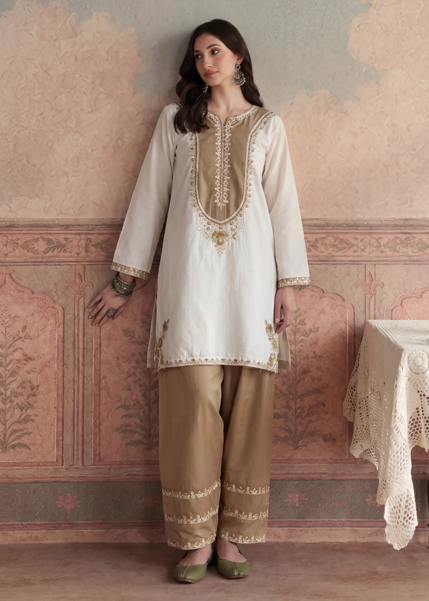 Sahibas by Mirza