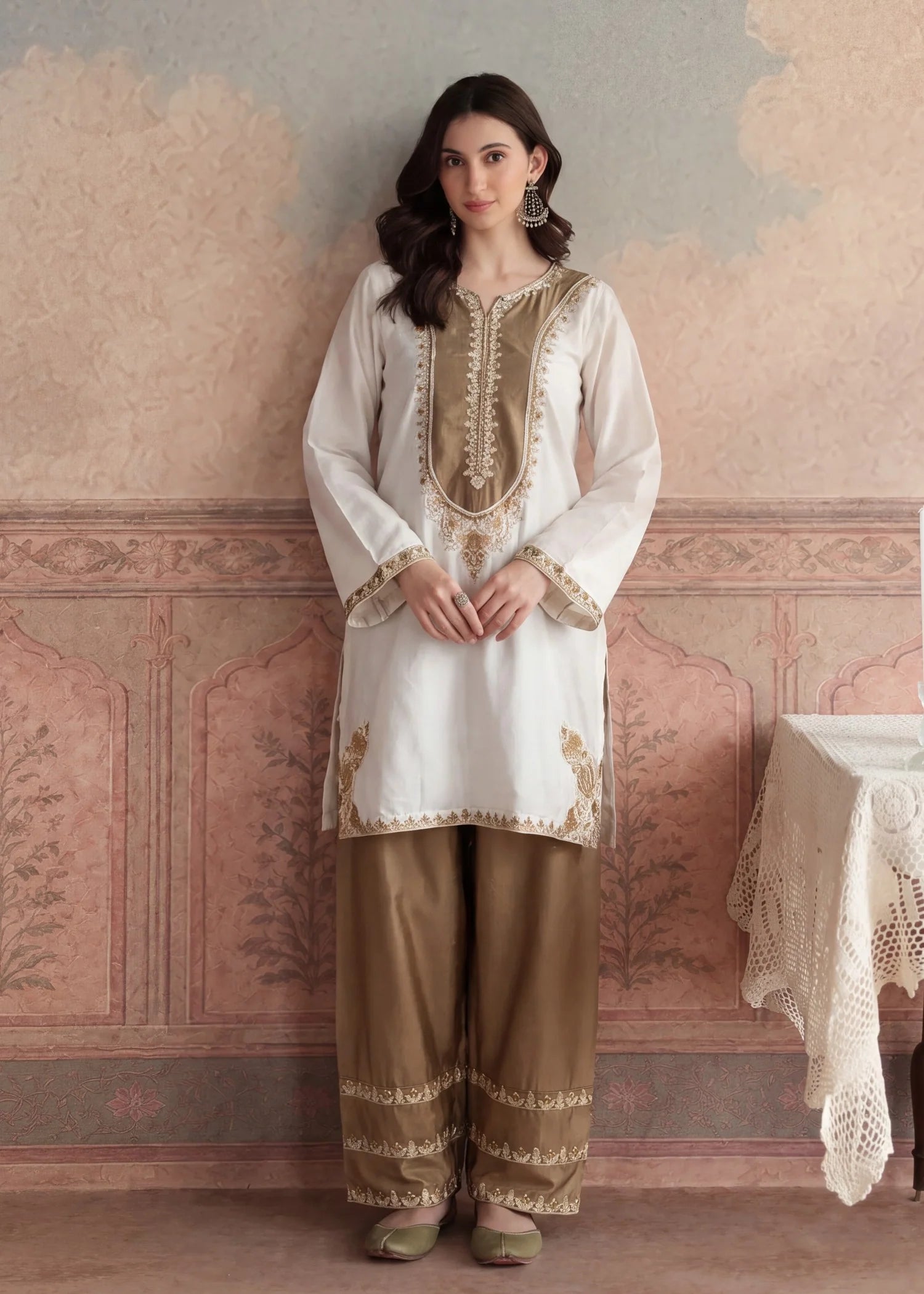 Sahibas by Mirza