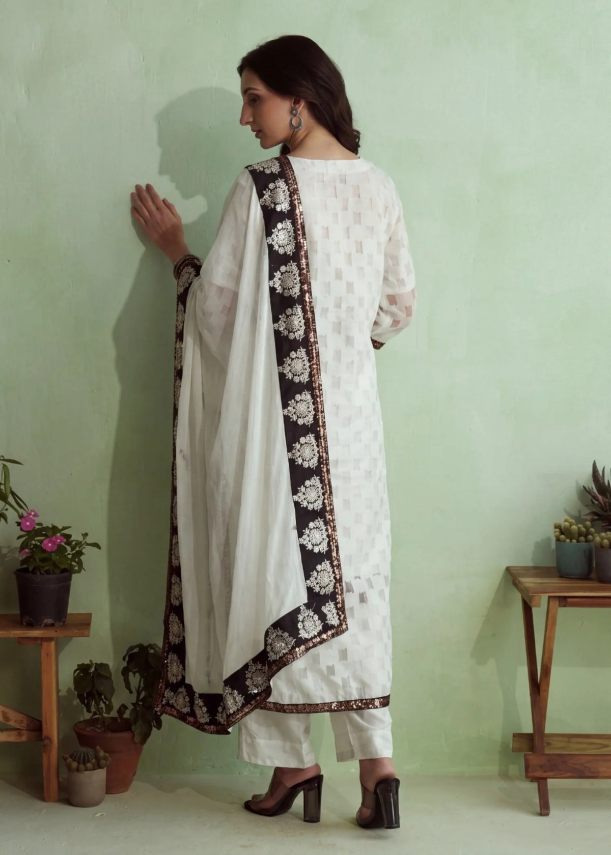 Sahibas by Mirza
