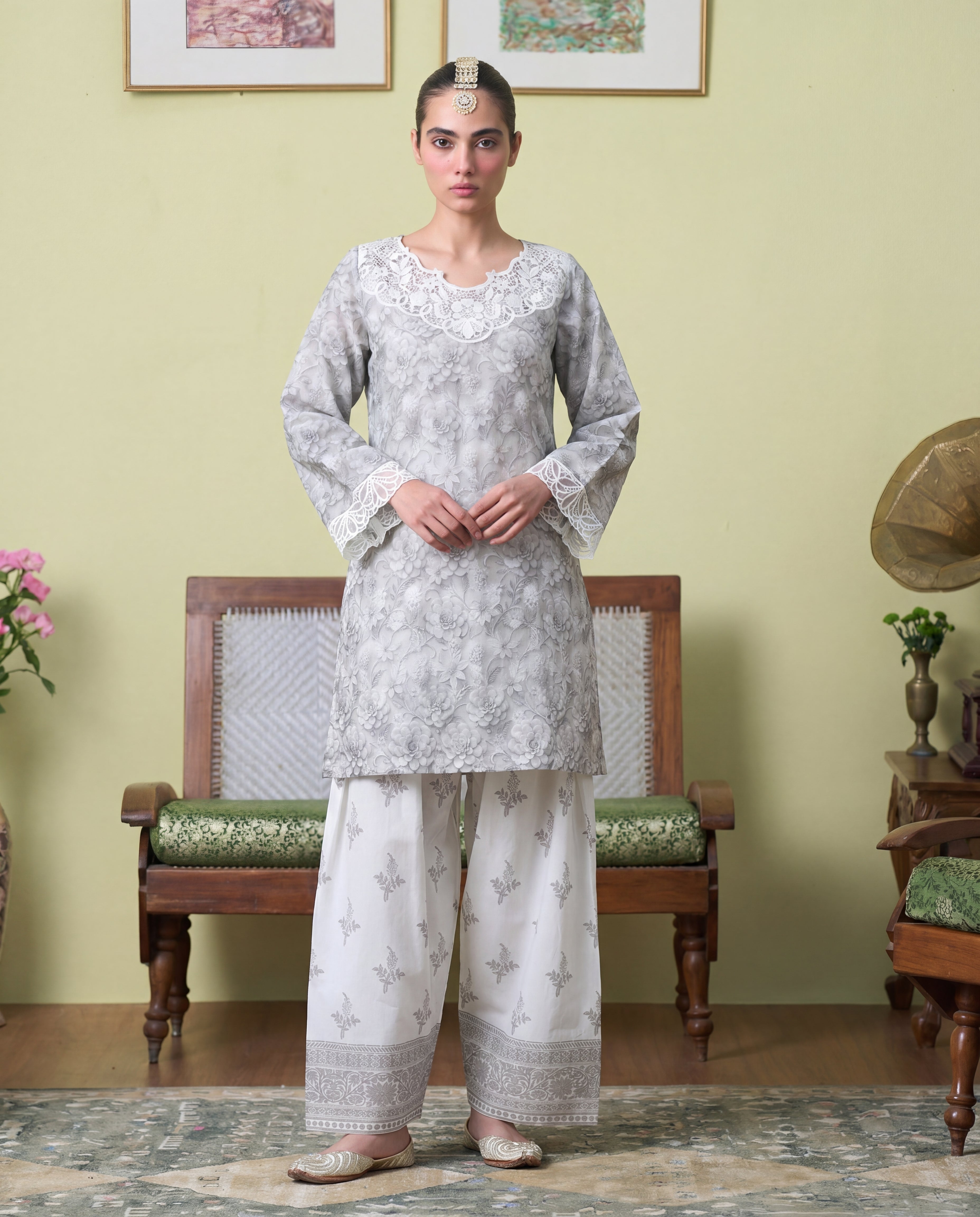 Sahibas by Mirza