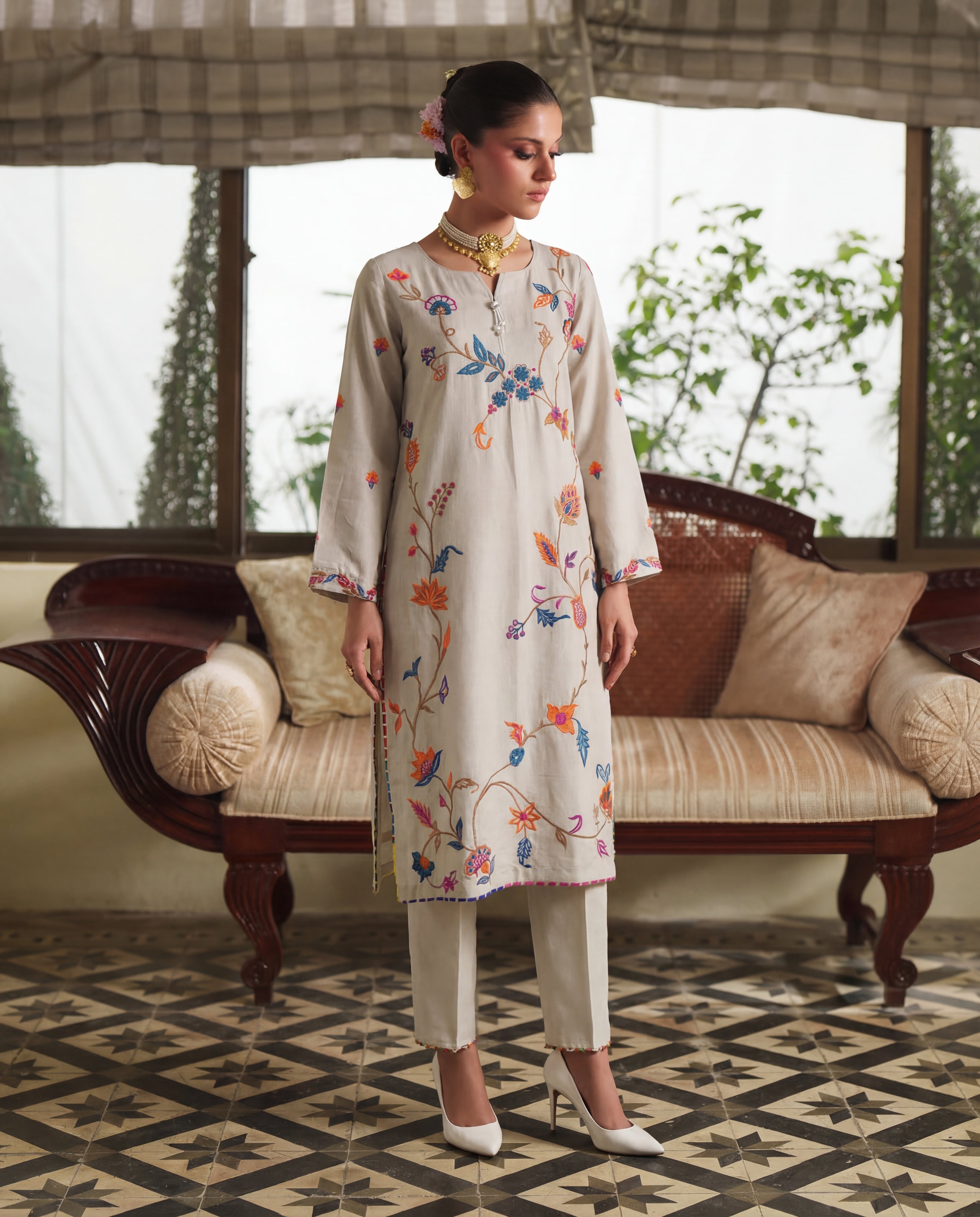 Sahibas by Mirza