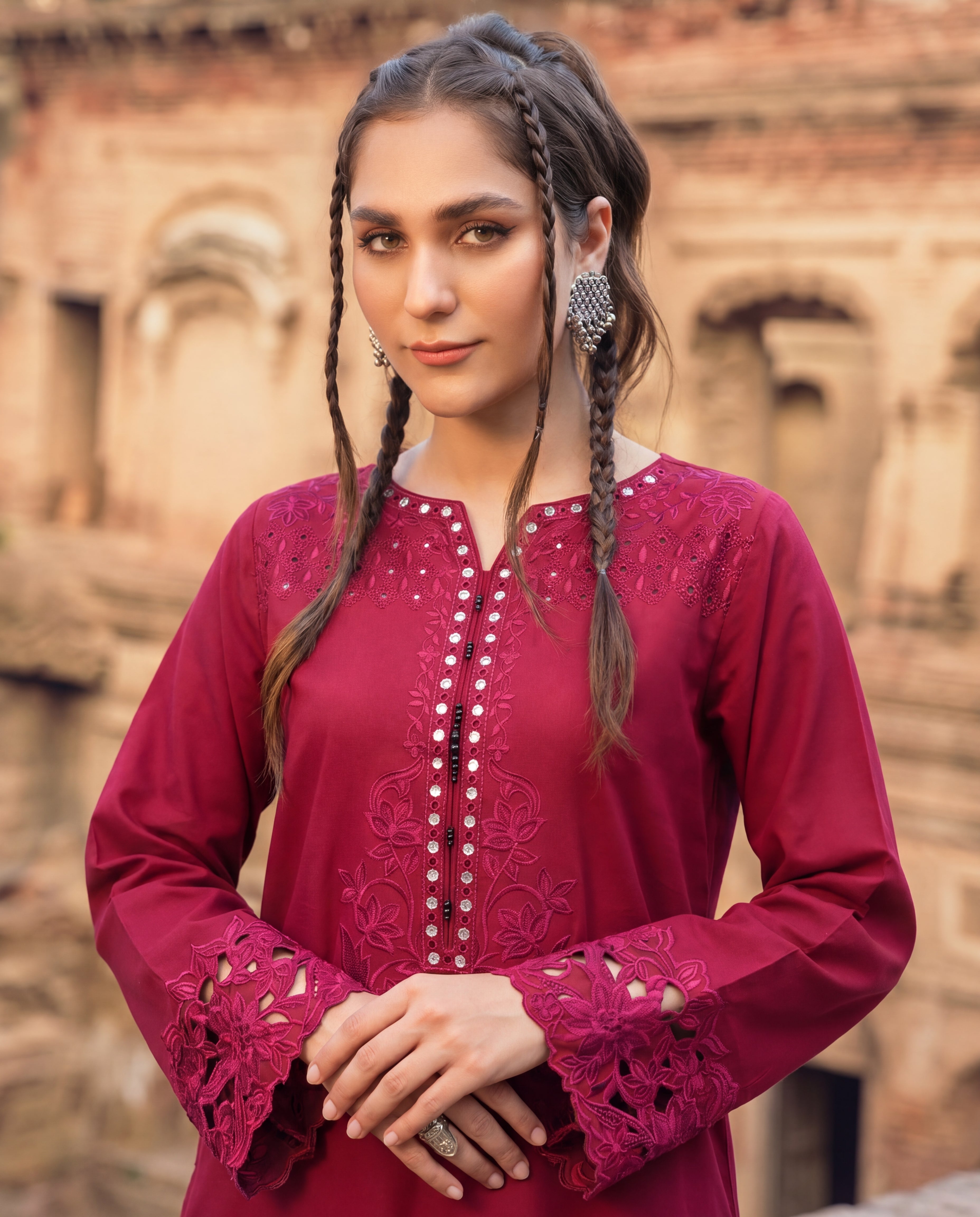 Sahibas by Mirza