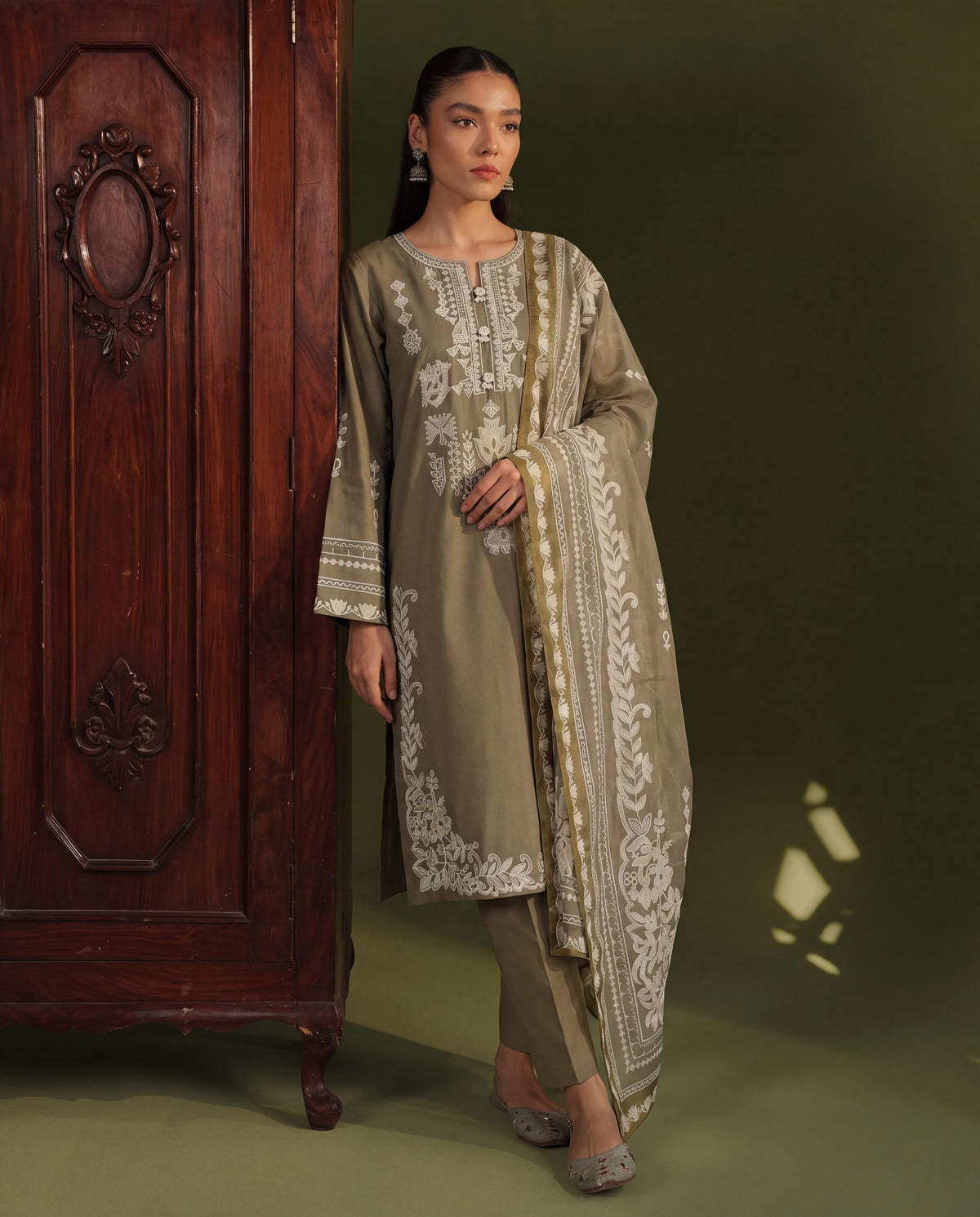 Sahibas by Mirza