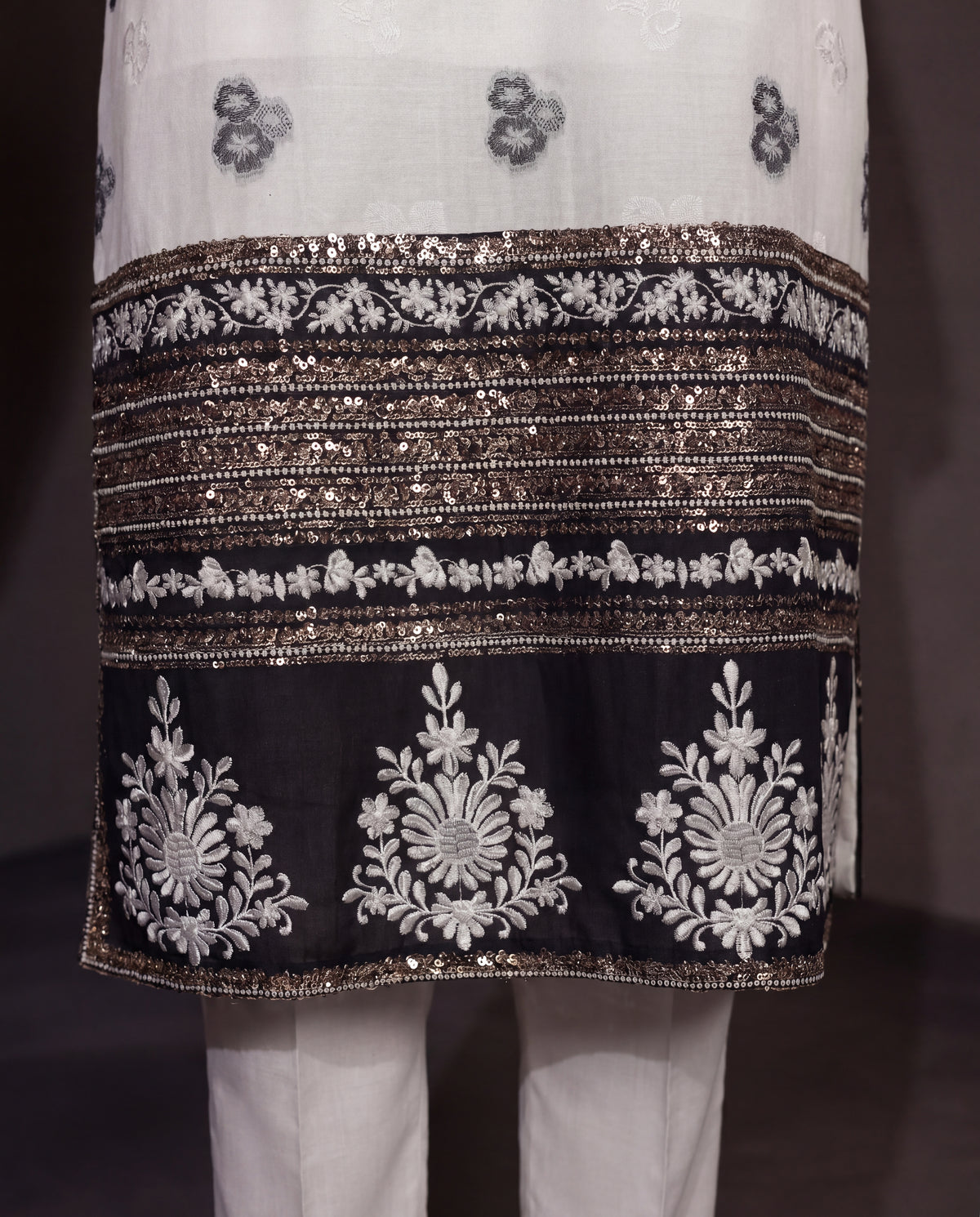 Sahibas by Mirza