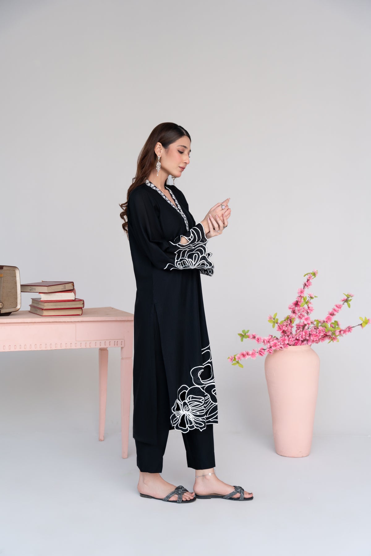 Sahibas by Mirza