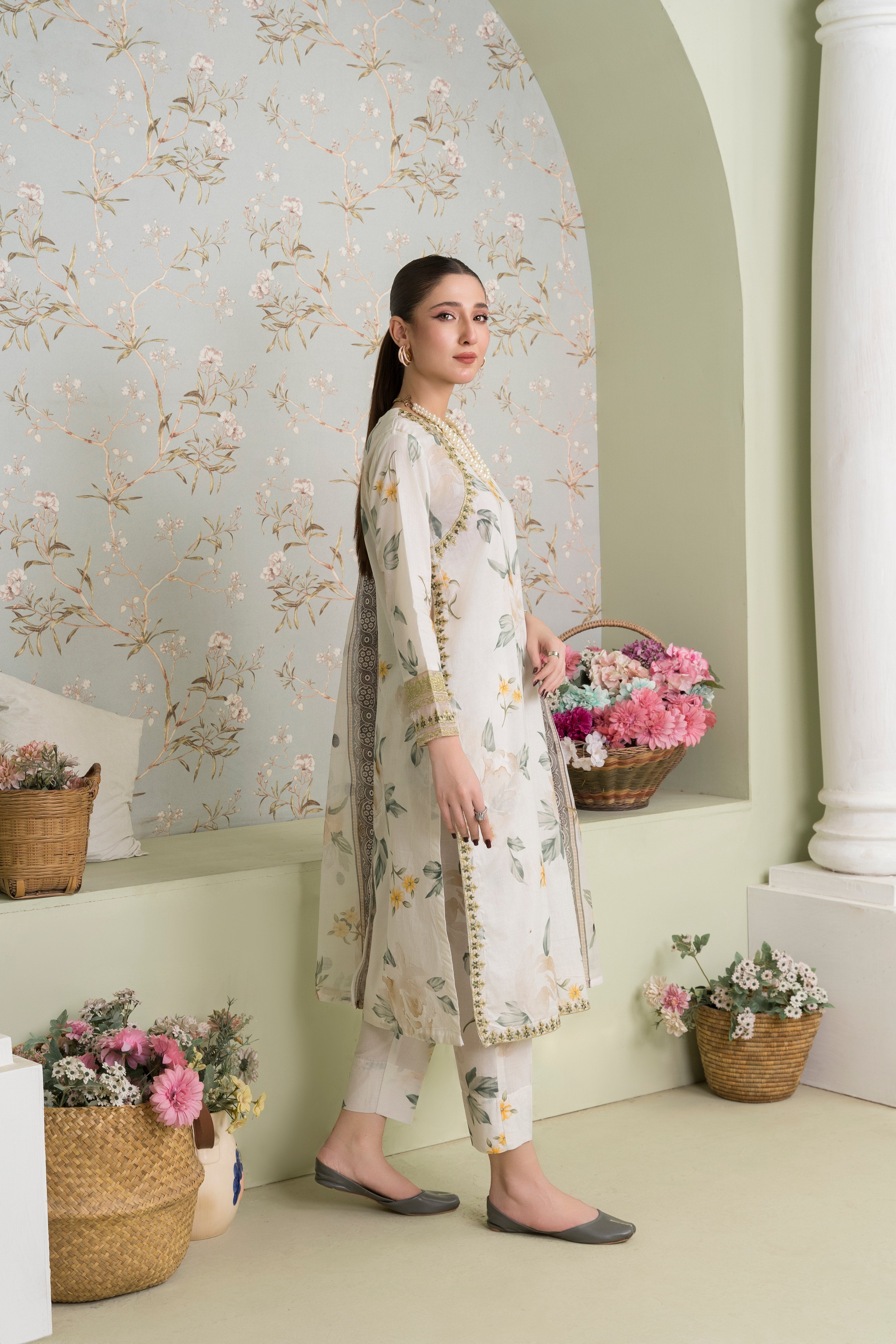 Sahibas by Mirza
