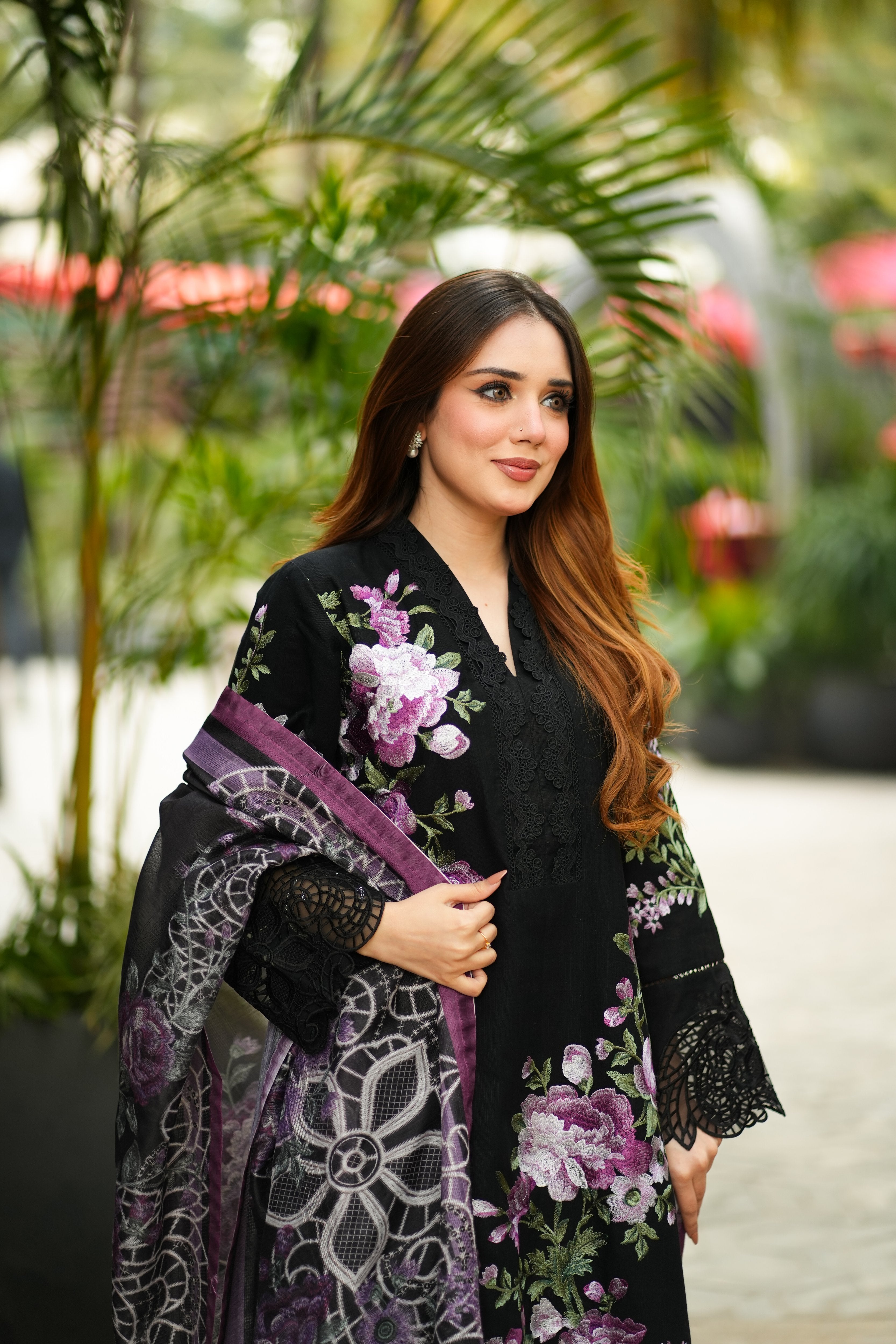 Sahibas by Mirza