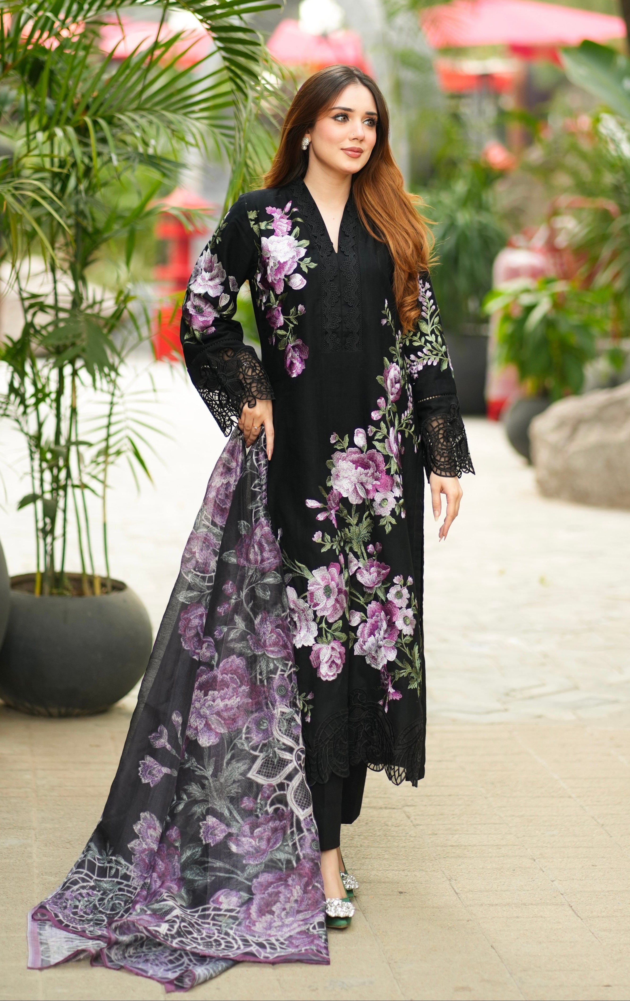 Sahibas by Mirza