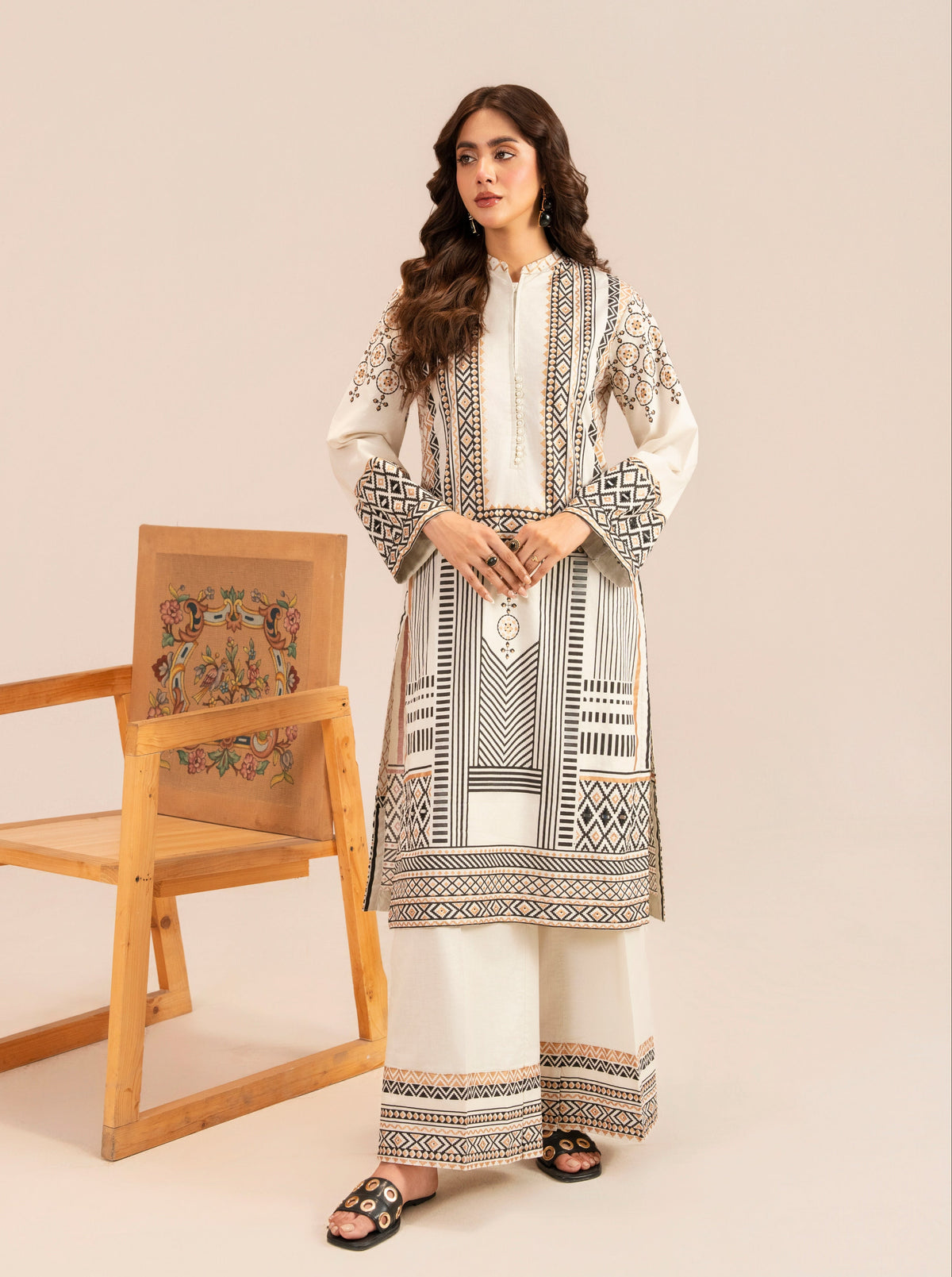 Sahibas by Mirza