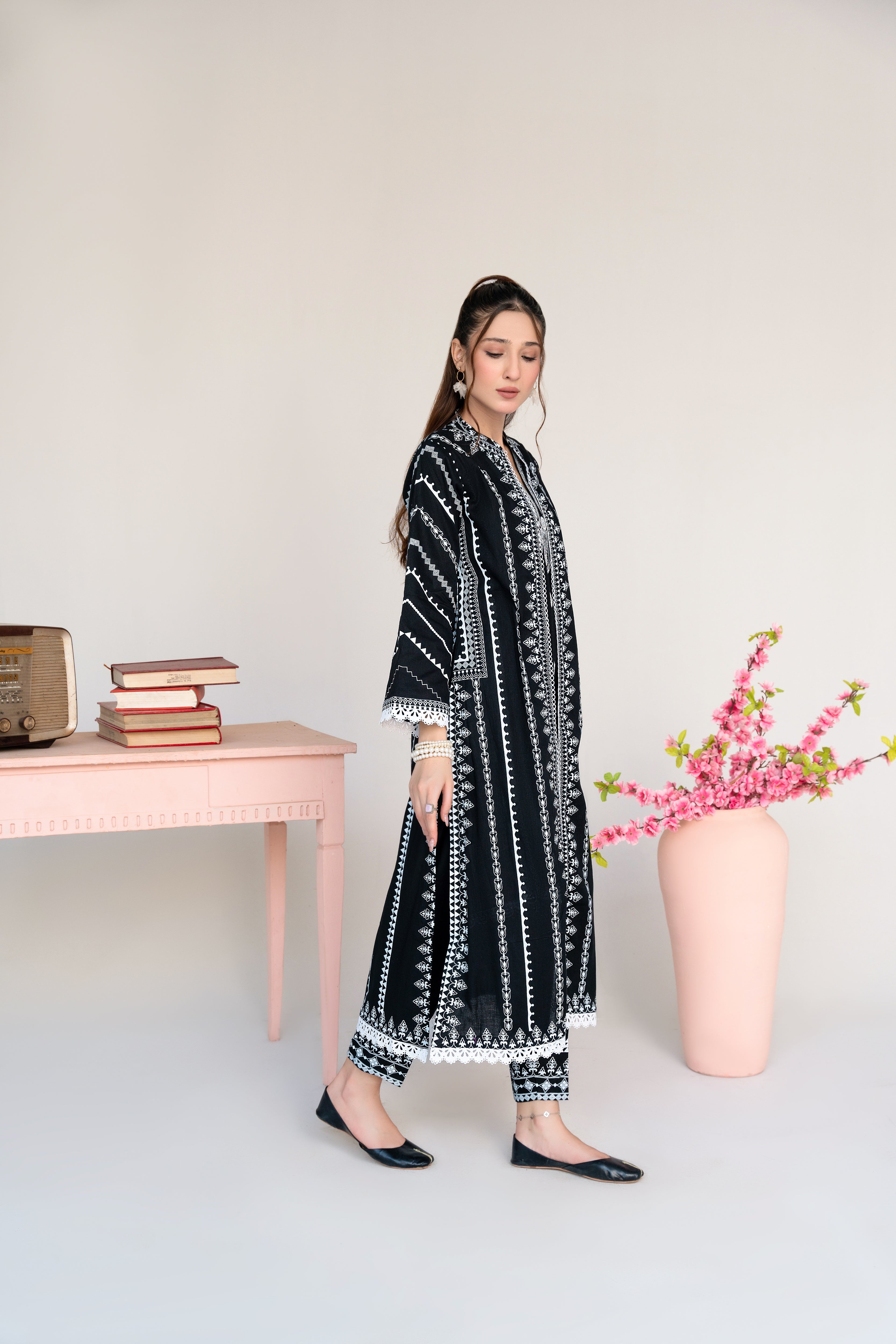 Sahibas by Mirza