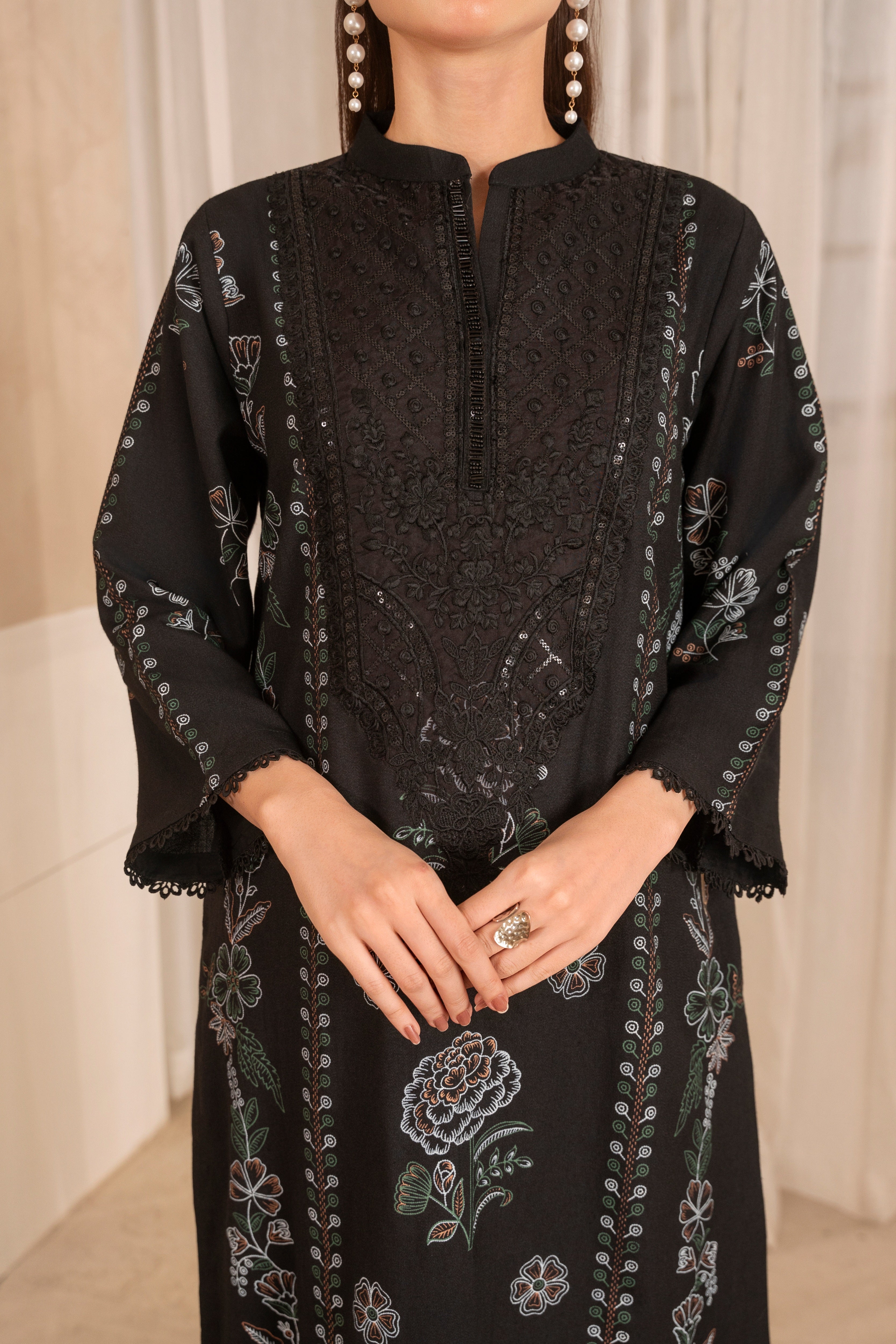 Sahibas by Mirza