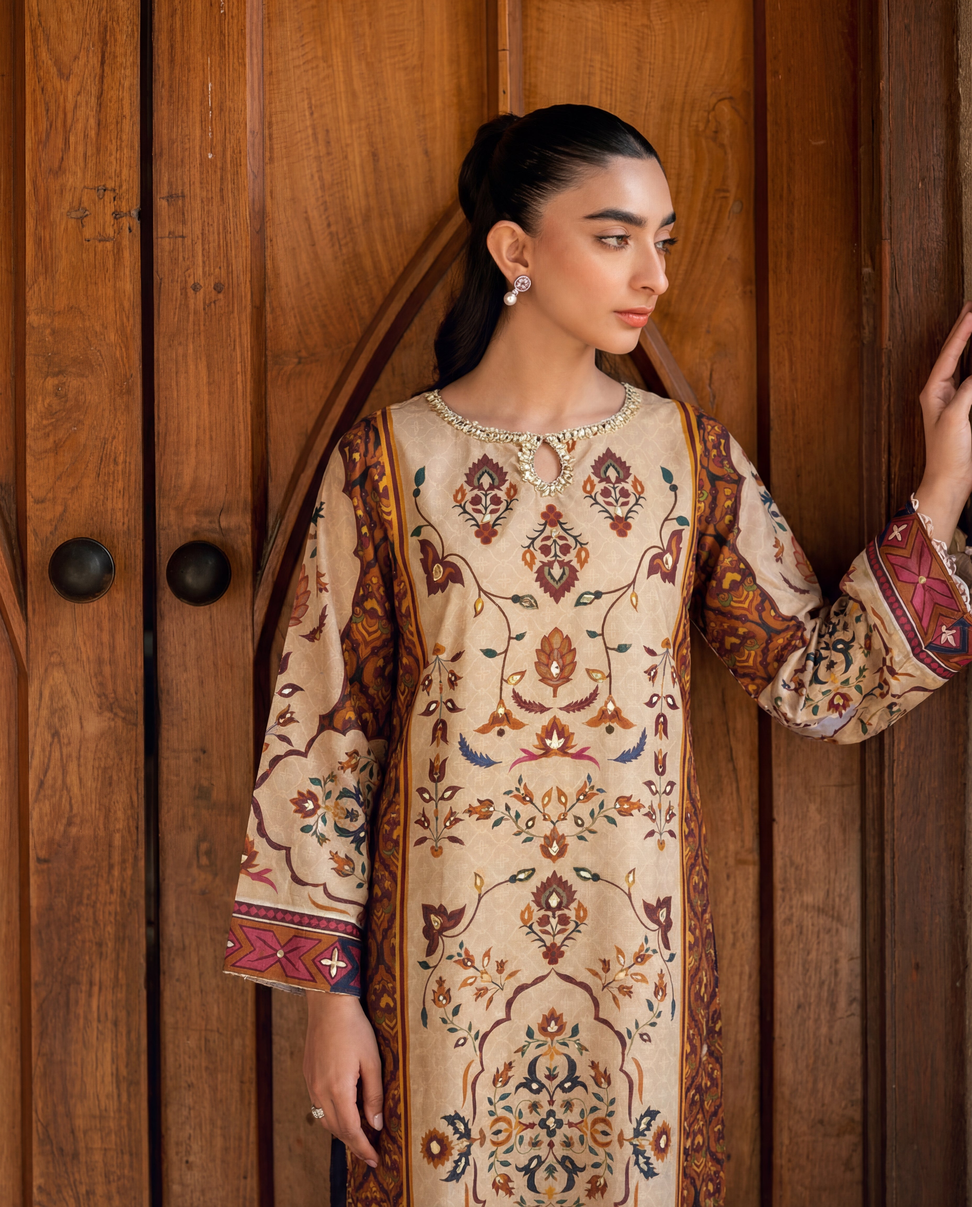 Sahibas by Mirza