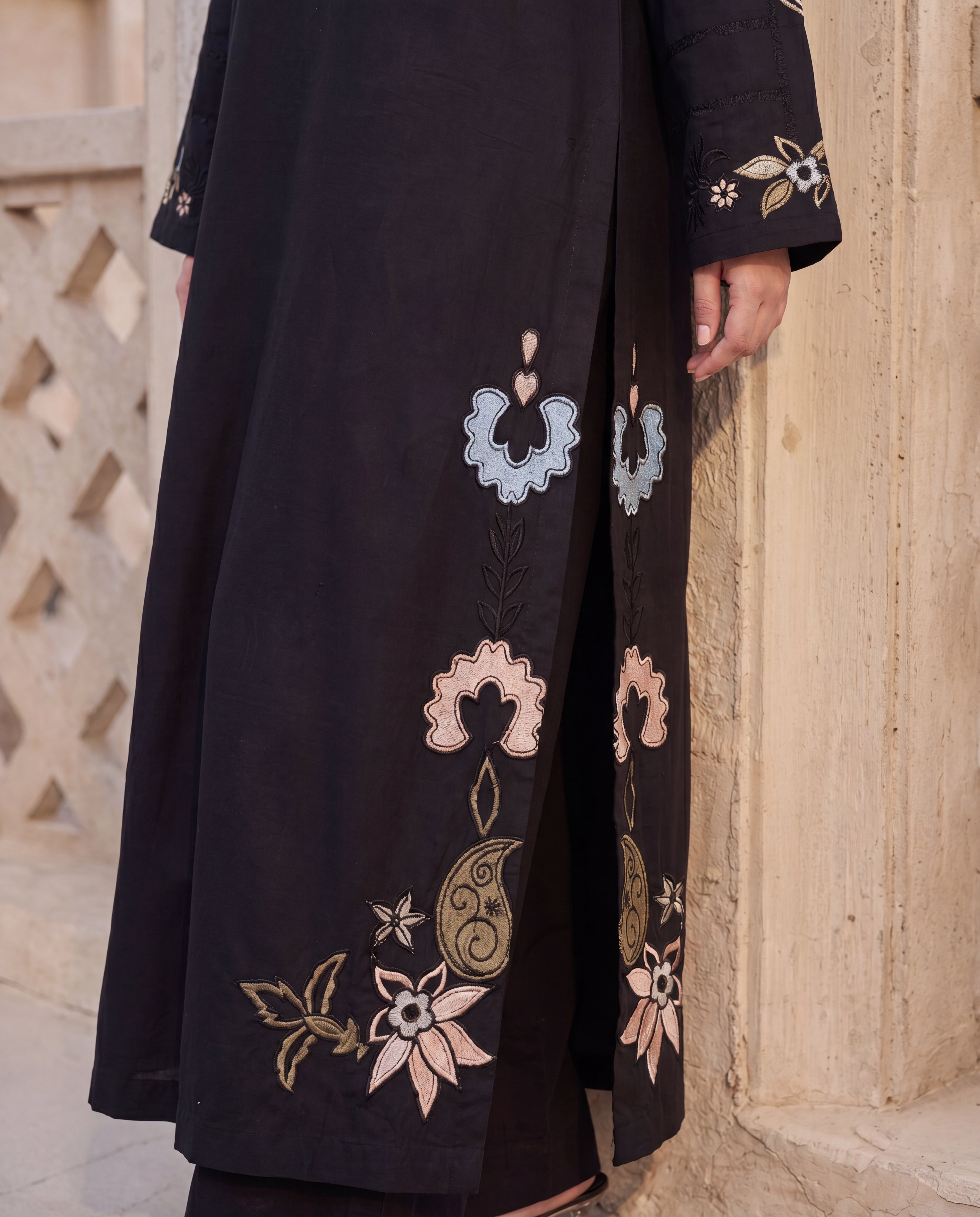 Sahibas by Mirza