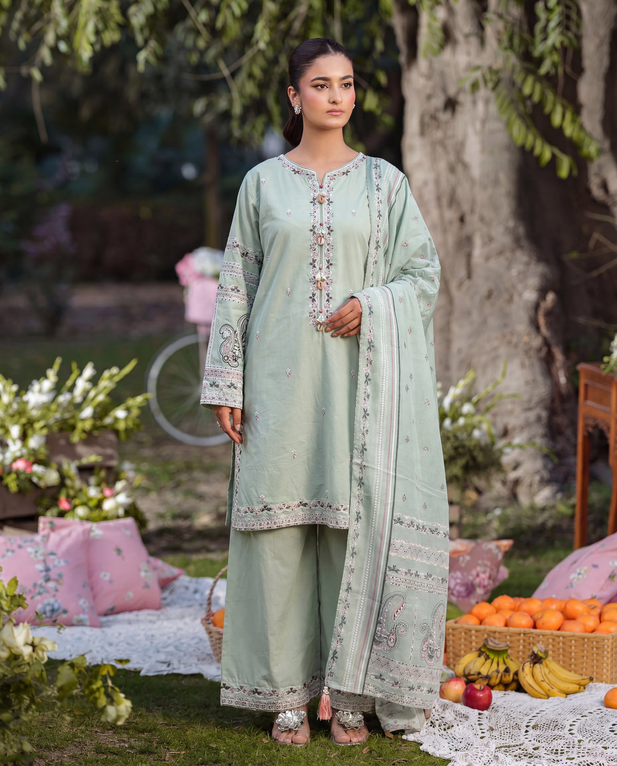 Sahibas by Mirza