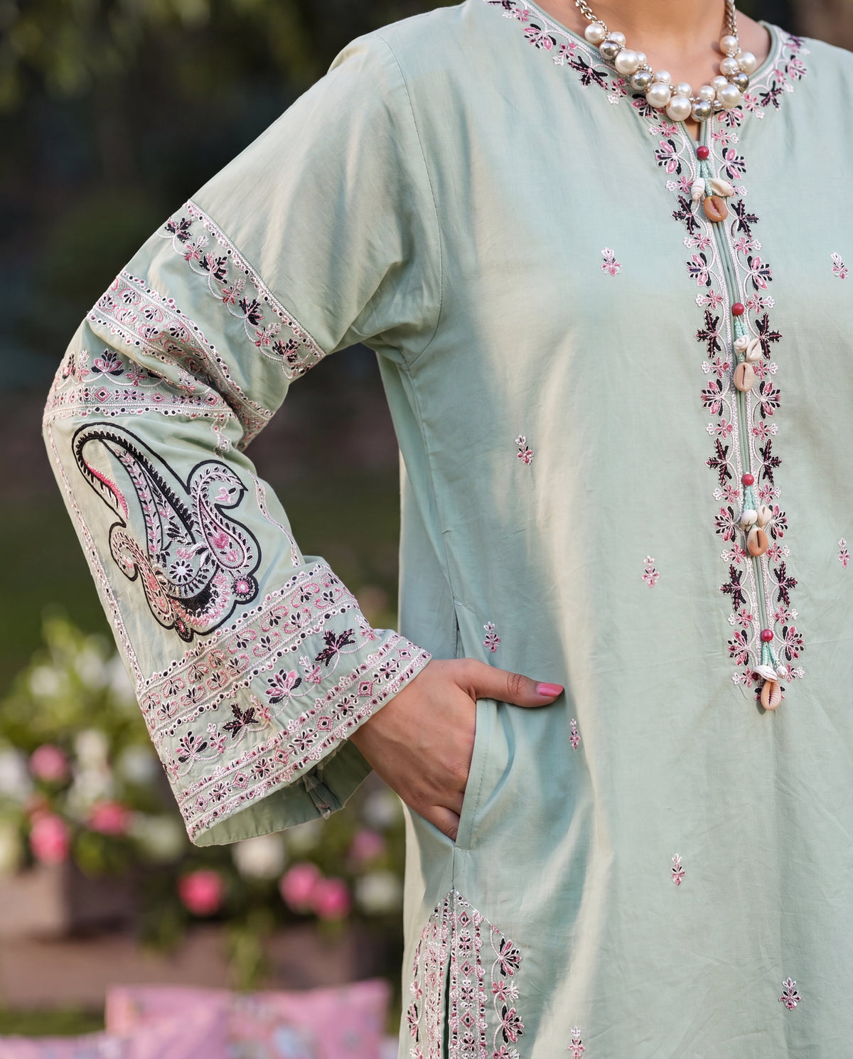 Sahibas by Mirza