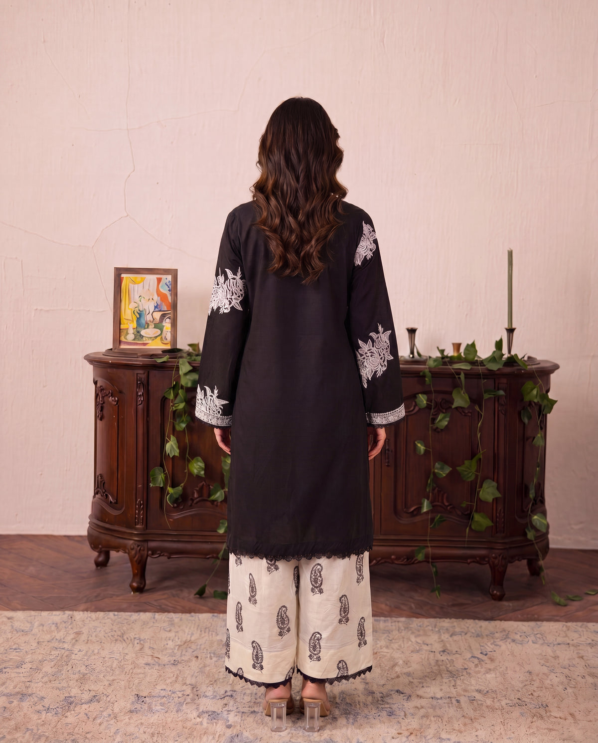 Sahibas by Mirza