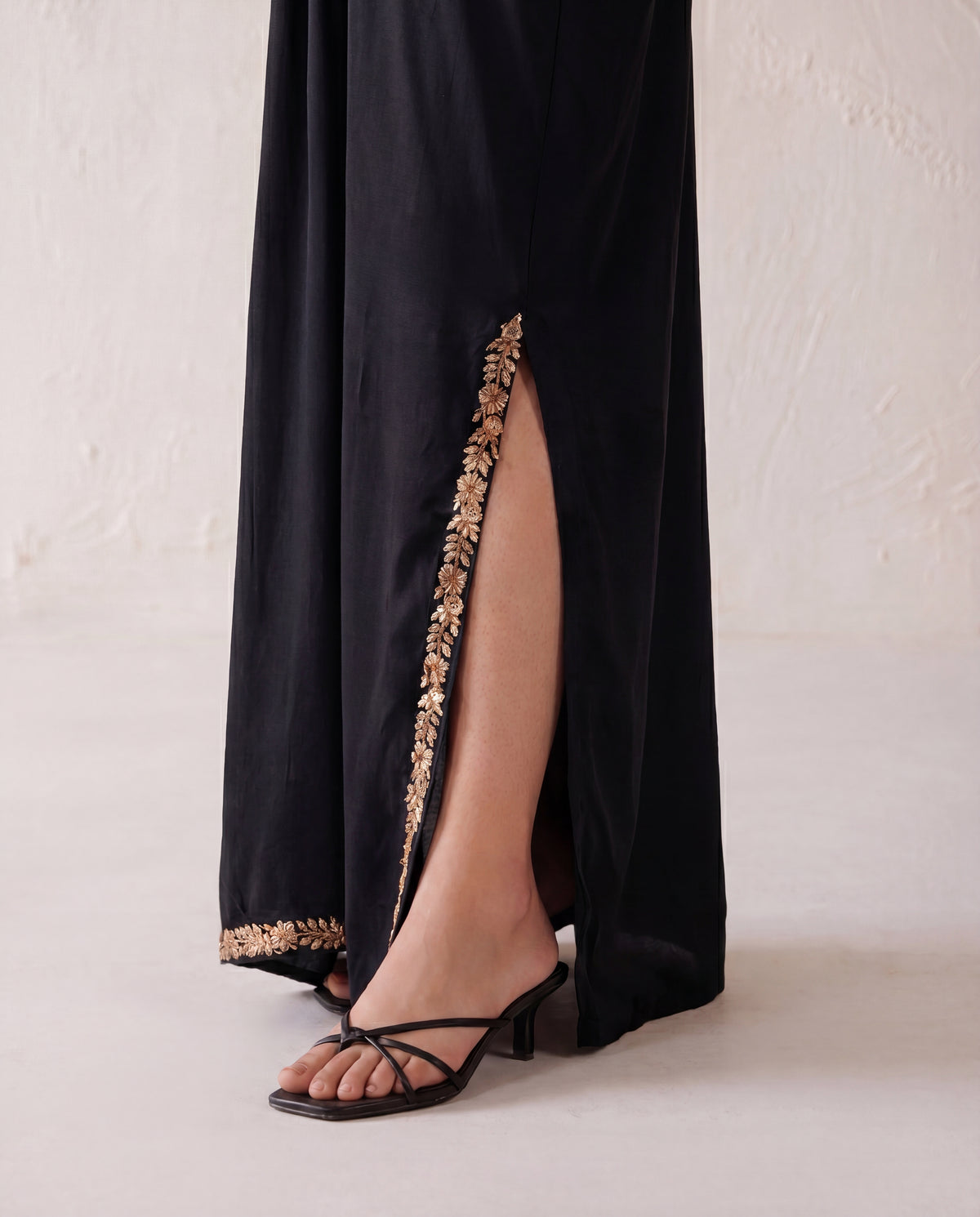 Sahibas by Mirza