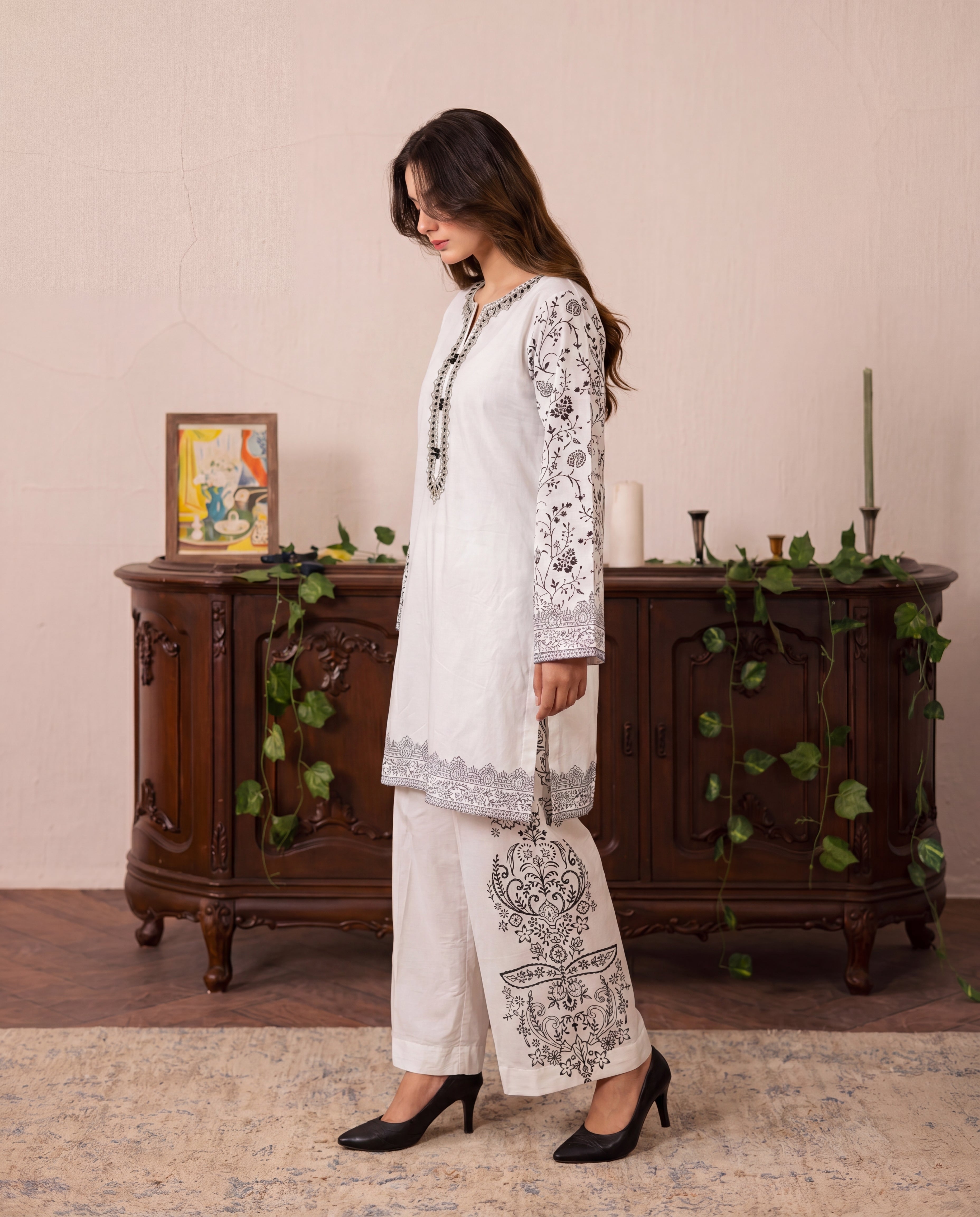 Sahibas by Mirza