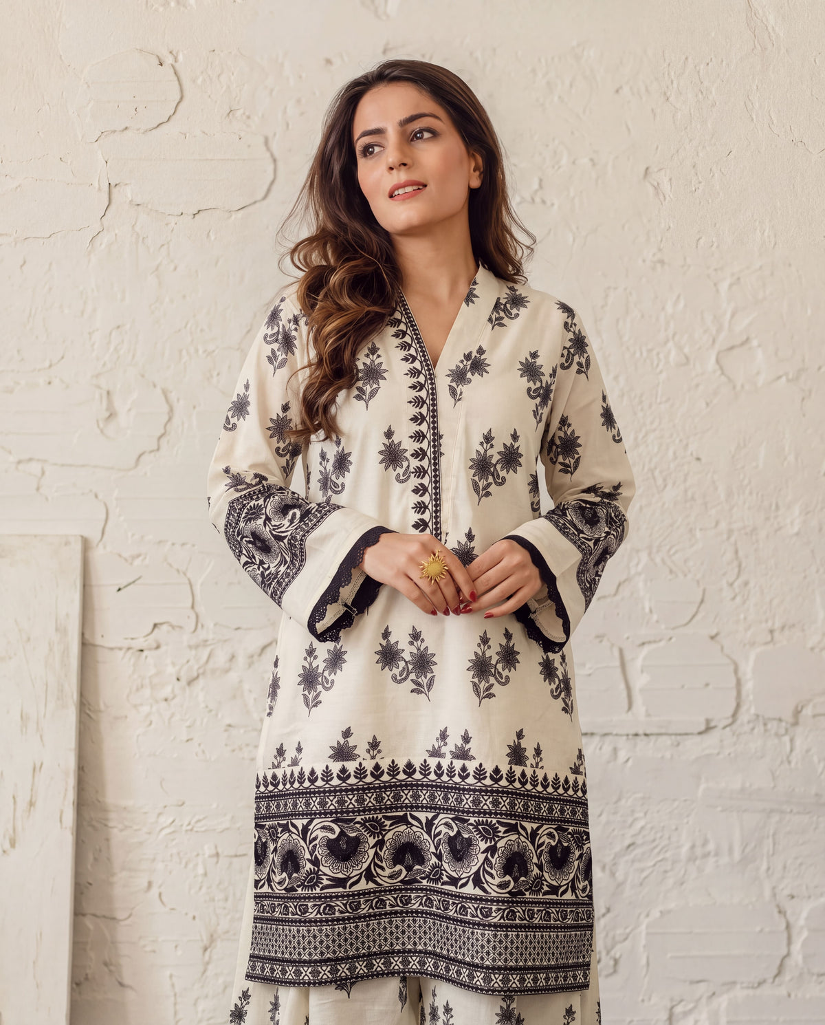 Sahibas by Mirza
