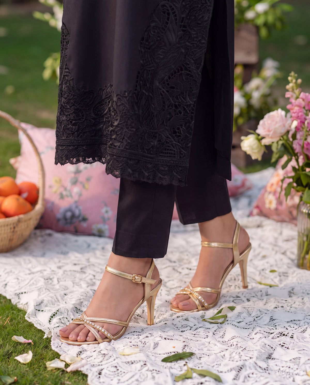Sahibas by Mirza